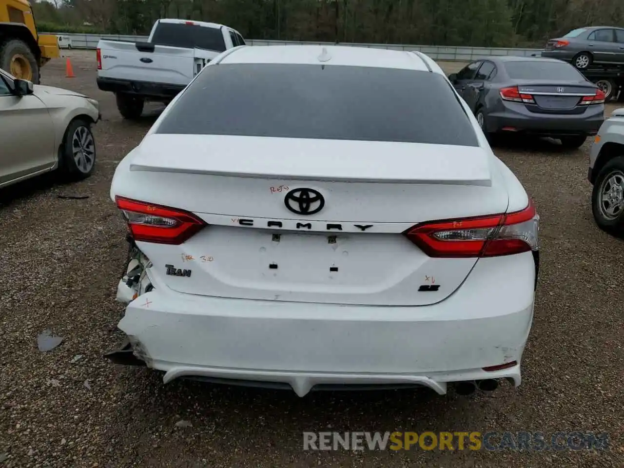 6 Photograph of a damaged car 4T1B11HK1KU205593 TOYOTA CAMRY 2019