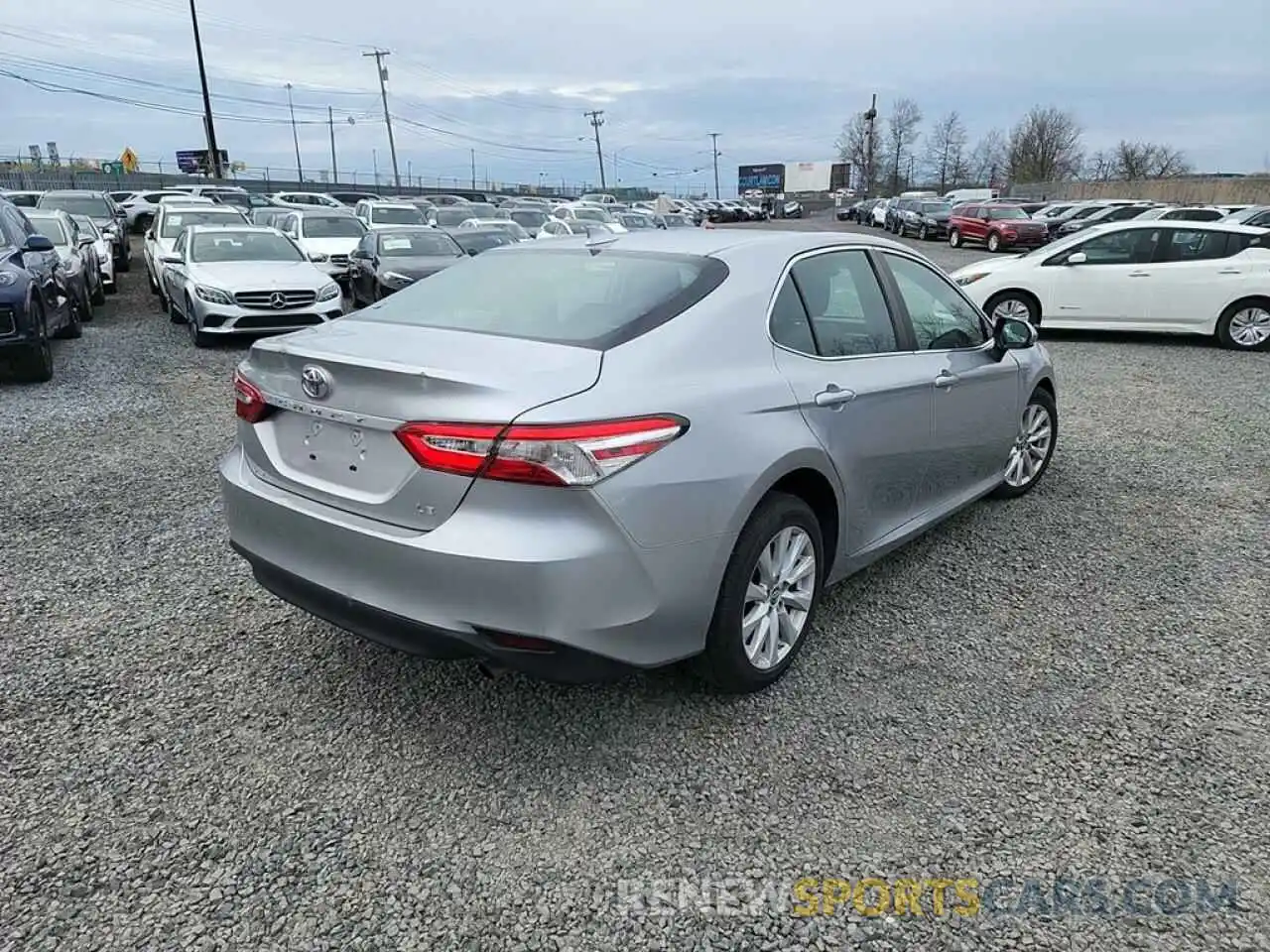 3 Photograph of a damaged car 4T1B11HK1KU208896 TOYOTA CAMRY 2019