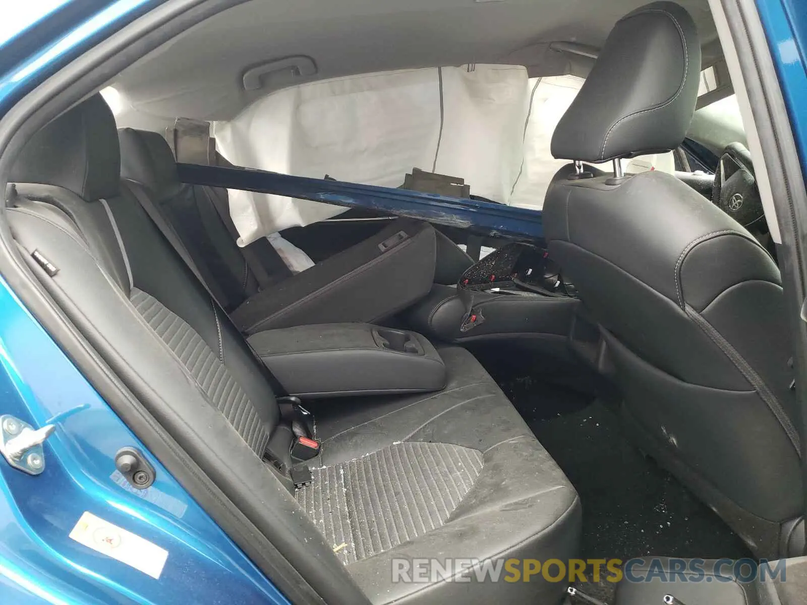 6 Photograph of a damaged car 4T1B11HK1KU209143 TOYOTA CAMRY 2019