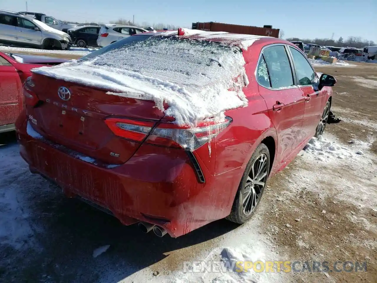 4 Photograph of a damaged car 4T1B11HK1KU210471 TOYOTA CAMRY 2019