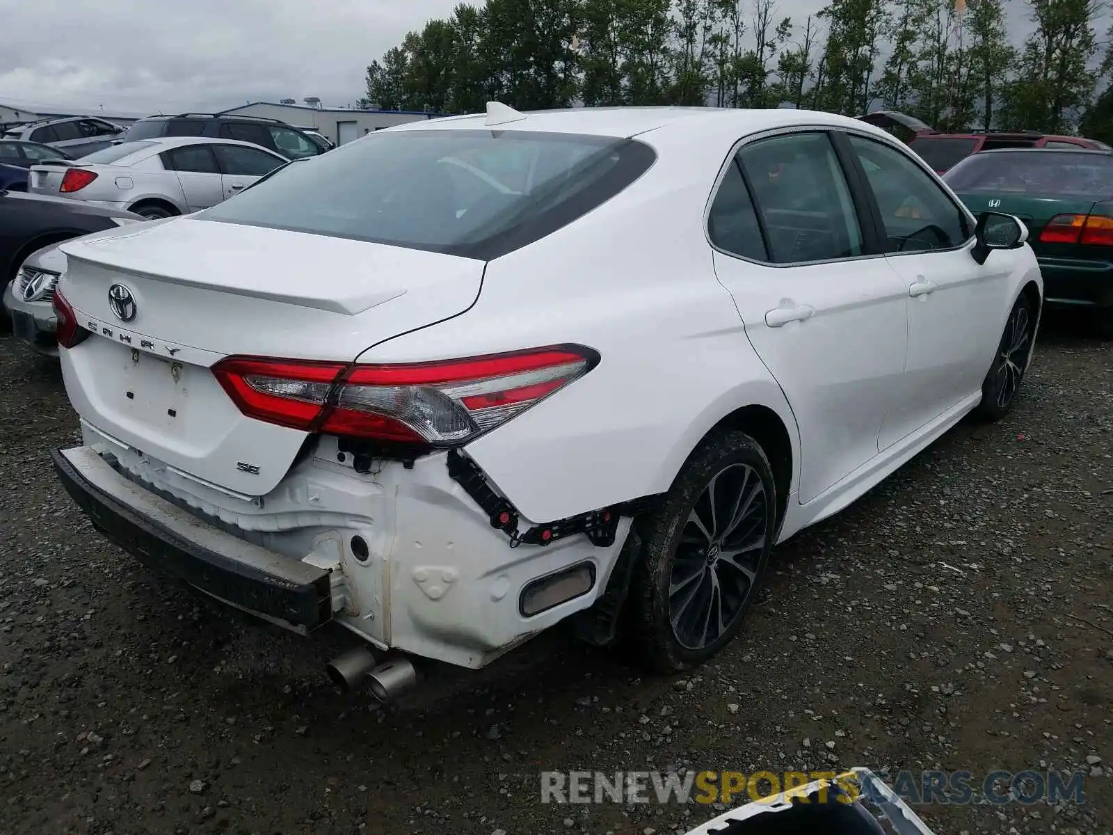 4 Photograph of a damaged car 4T1B11HK1KU212964 TOYOTA CAMRY 2019