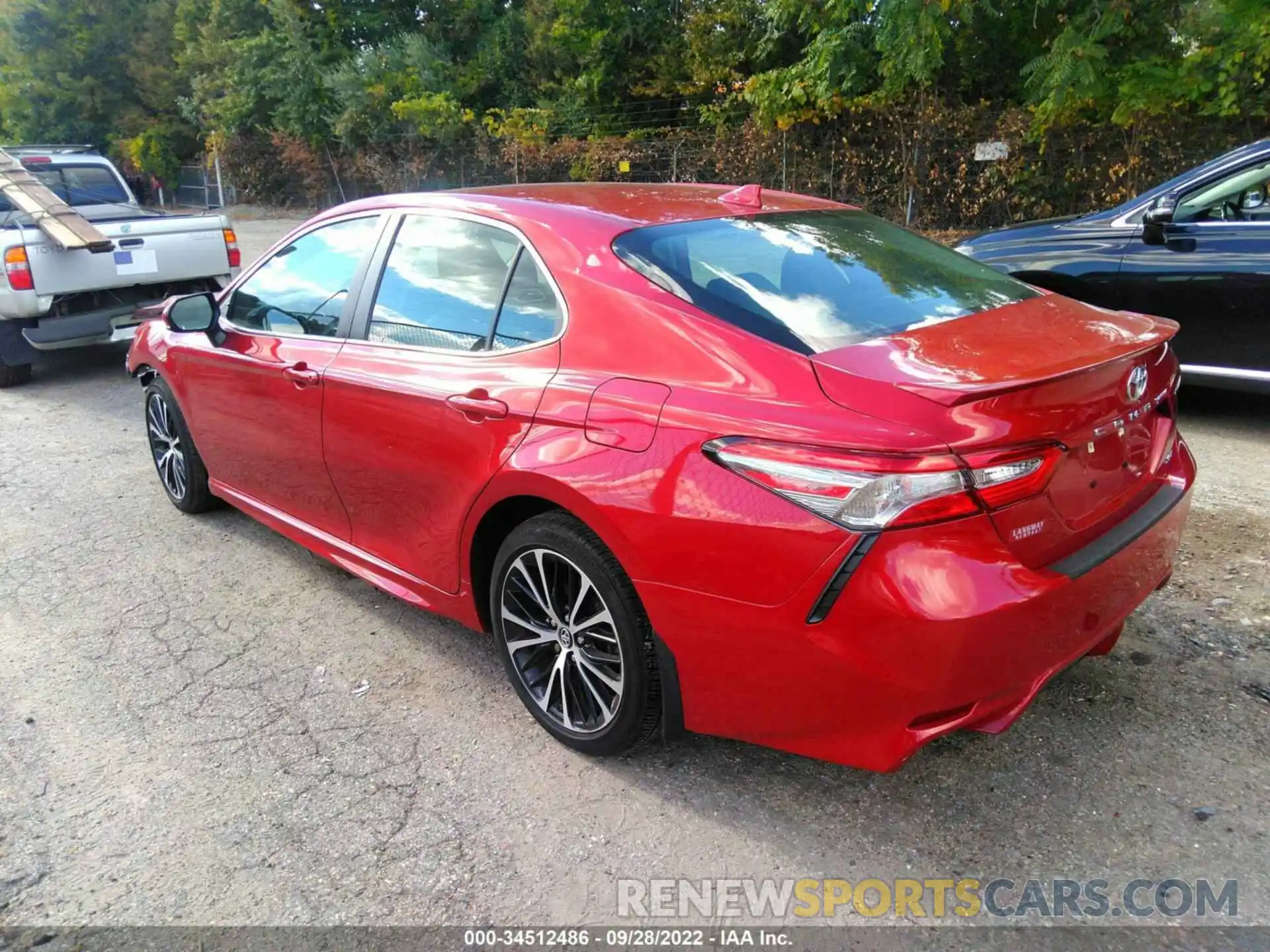 3 Photograph of a damaged car 4T1B11HK1KU213211 TOYOTA CAMRY 2019