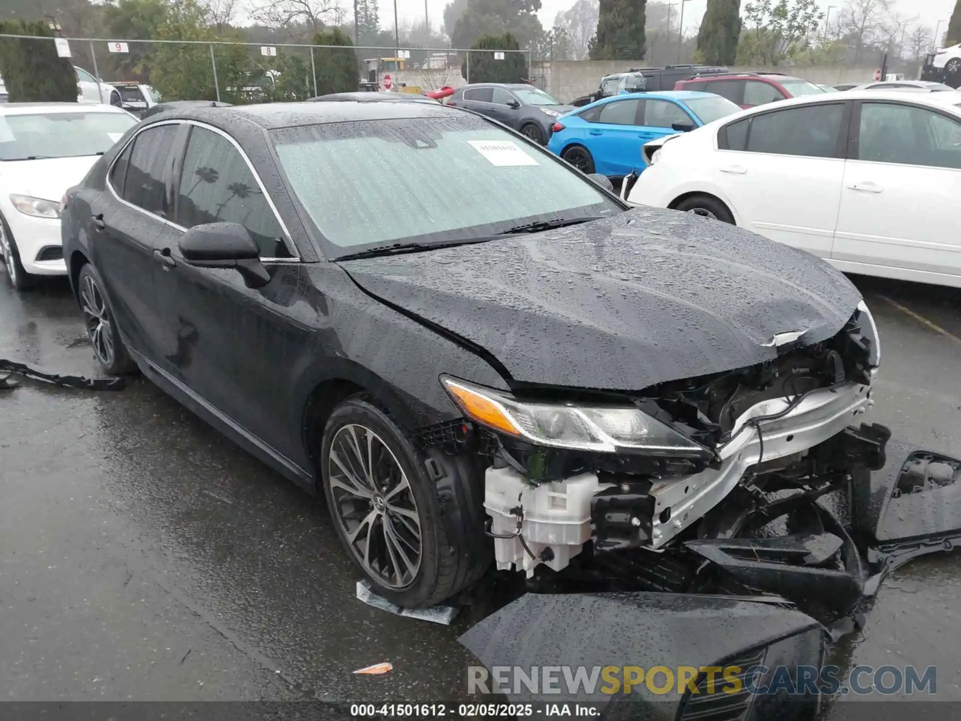 1 Photograph of a damaged car 4T1B11HK1KU213547 TOYOTA CAMRY 2019