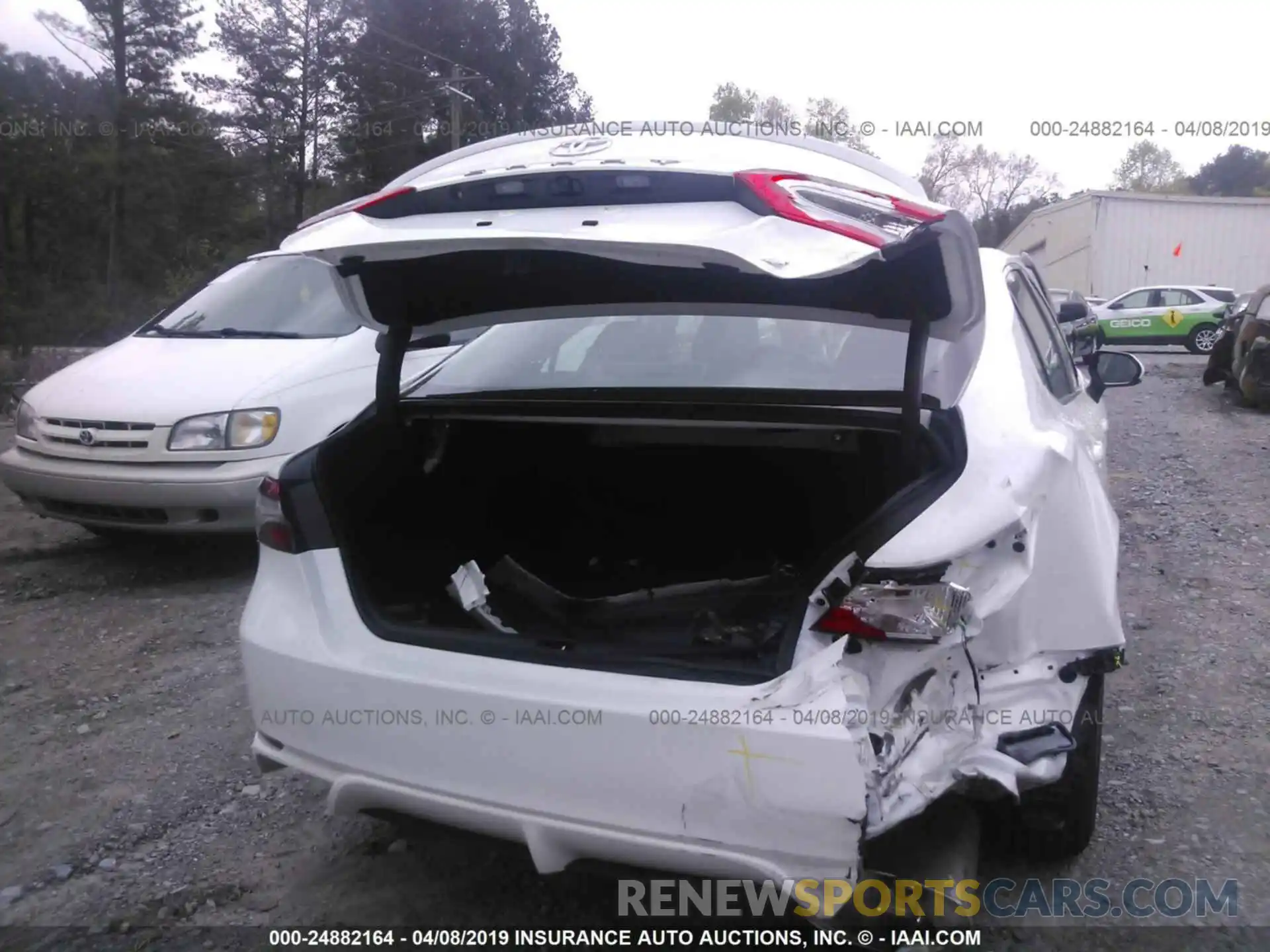 6 Photograph of a damaged car 4T1B11HK1KU215072 TOYOTA CAMRY 2019