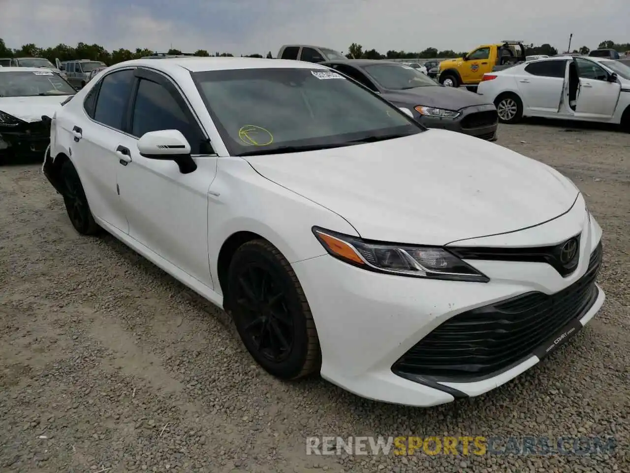 1 Photograph of a damaged car 4T1B11HK1KU216383 TOYOTA CAMRY 2019