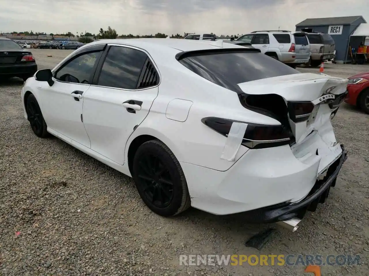 3 Photograph of a damaged car 4T1B11HK1KU216383 TOYOTA CAMRY 2019