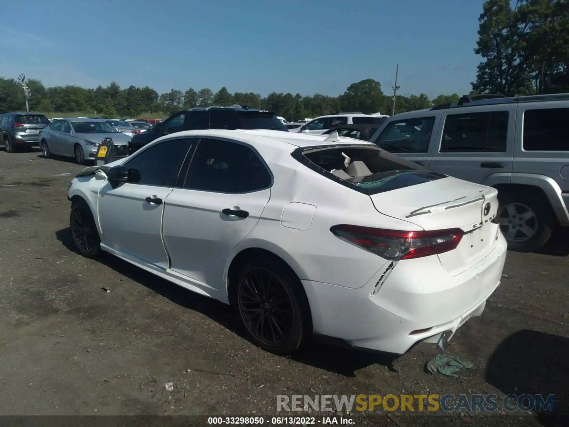 3 Photograph of a damaged car 4T1B11HK1KU216397 TOYOTA CAMRY 2019