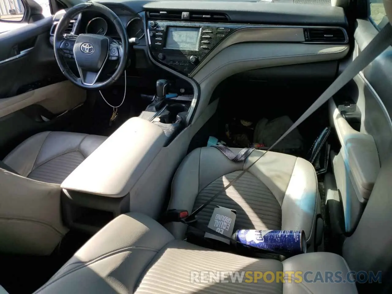 8 Photograph of a damaged car 4T1B11HK1KU216447 TOYOTA CAMRY 2019