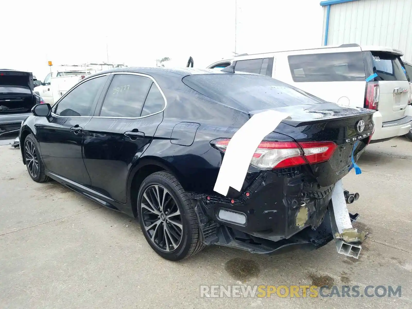 3 Photograph of a damaged car 4T1B11HK1KU219848 TOYOTA CAMRY 2019