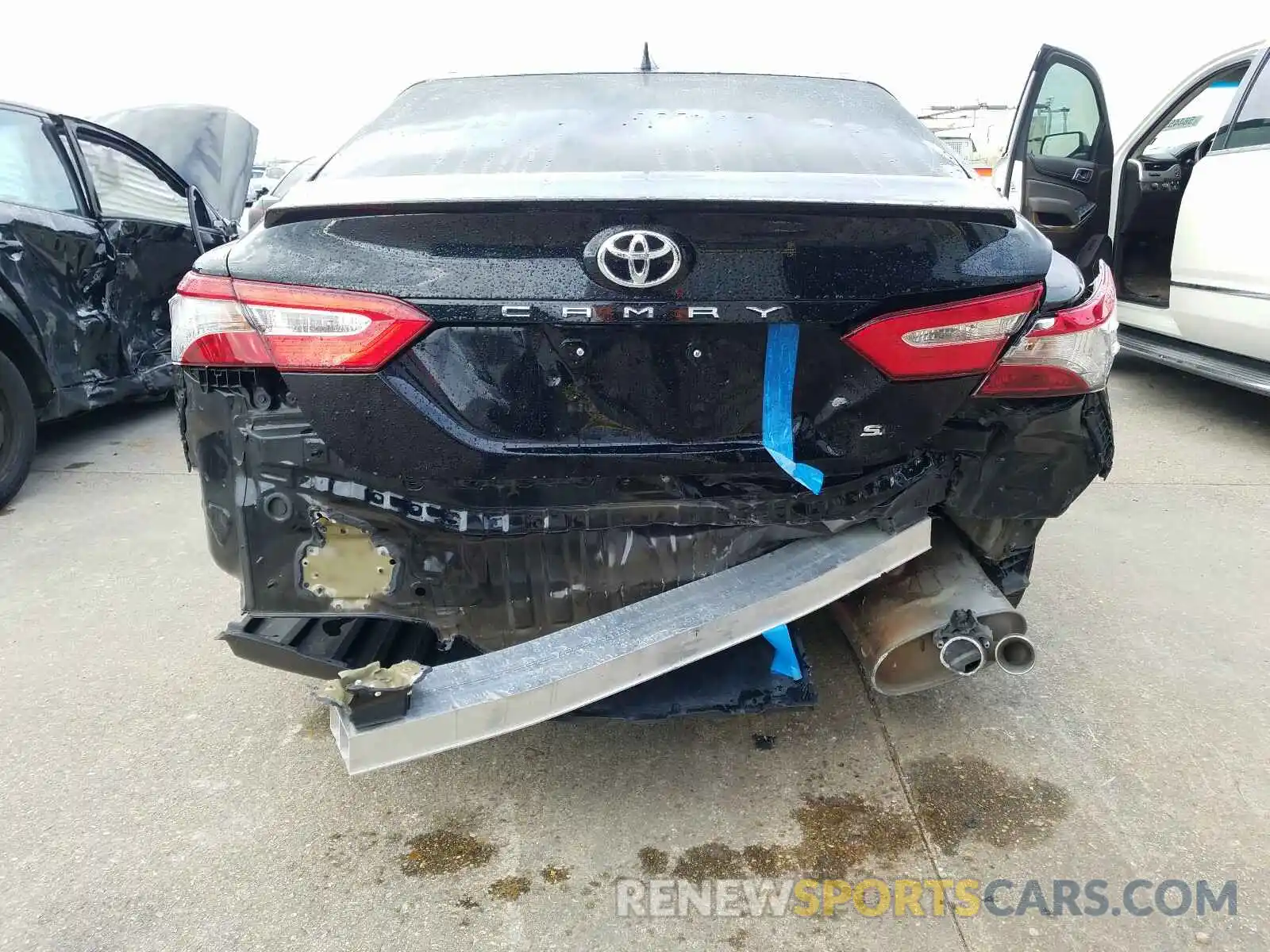 9 Photograph of a damaged car 4T1B11HK1KU219848 TOYOTA CAMRY 2019