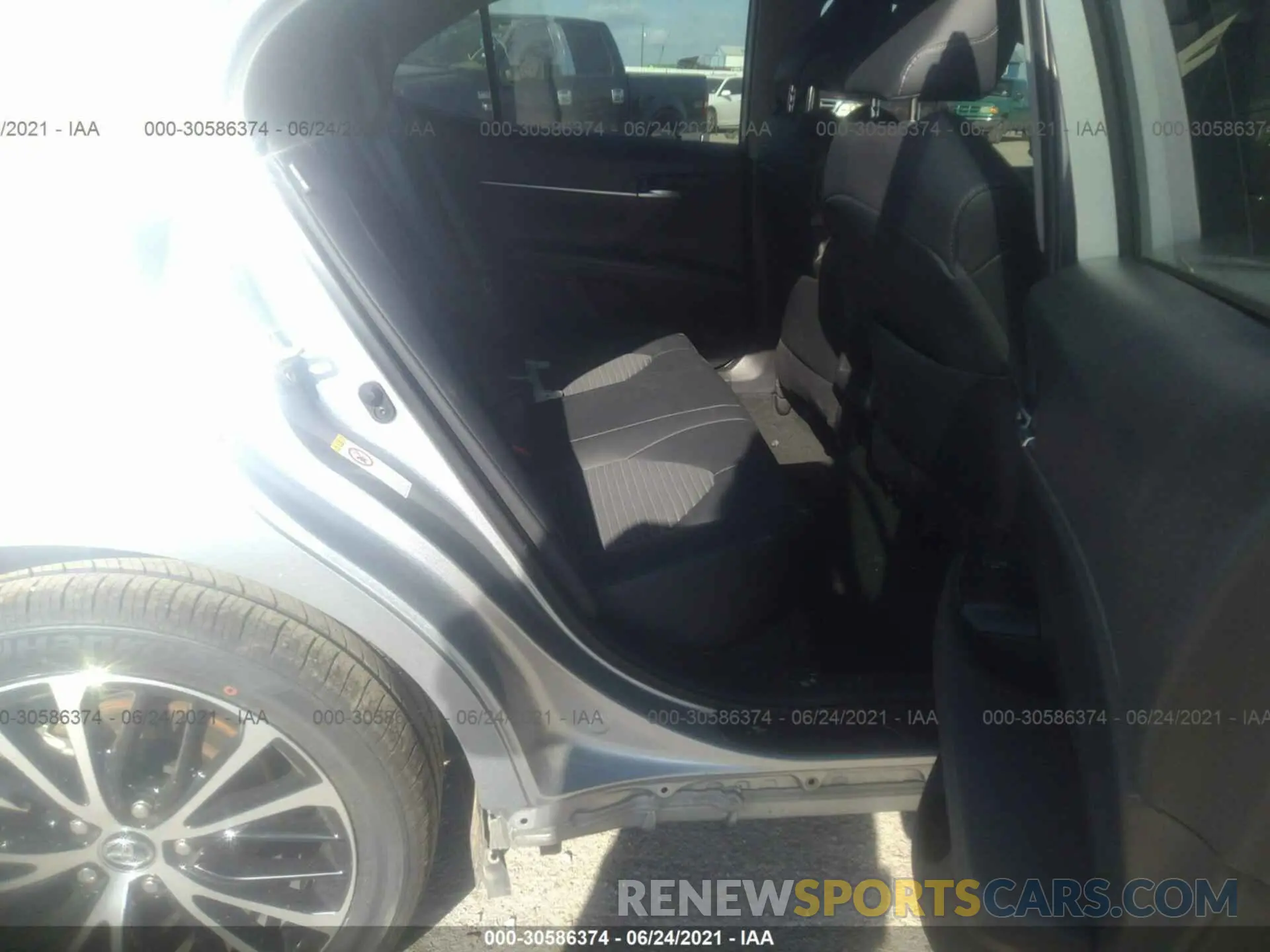 8 Photograph of a damaged car 4T1B11HK1KU221096 TOYOTA CAMRY 2019