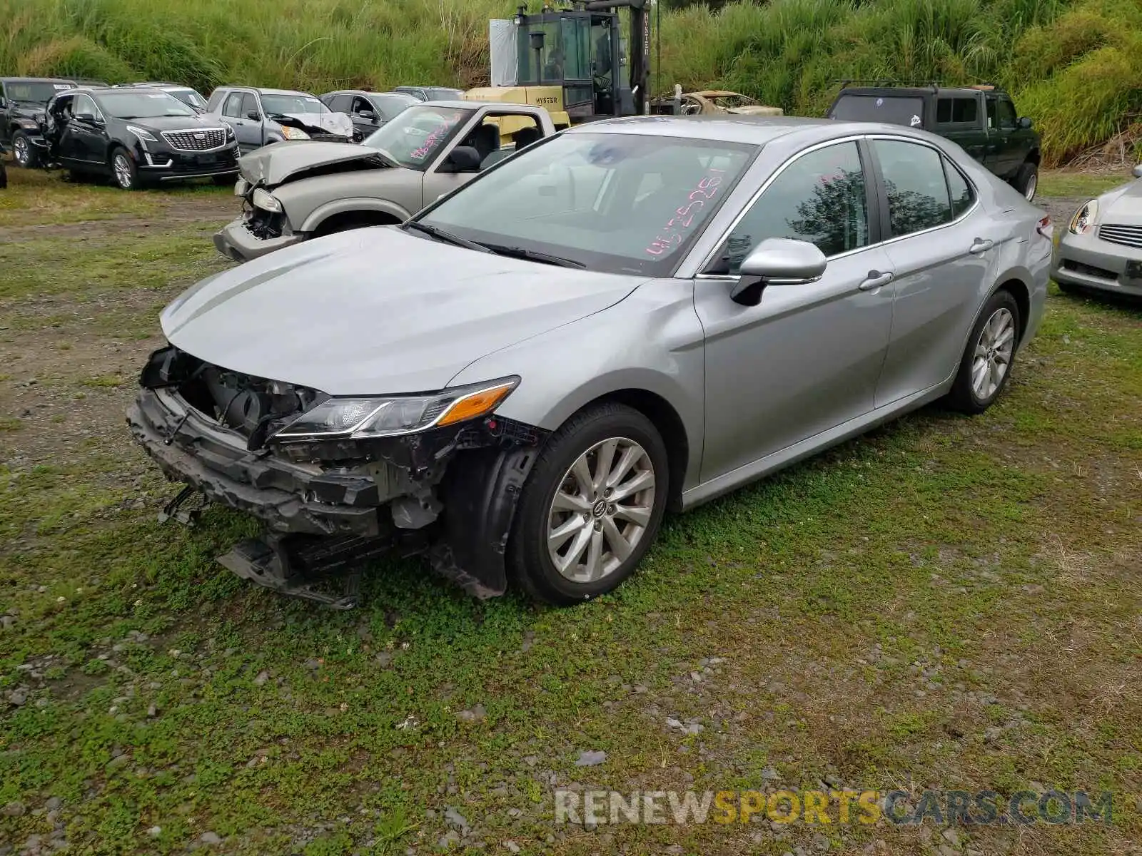 2 Photograph of a damaged car 4T1B11HK1KU222166 TOYOTA CAMRY 2019