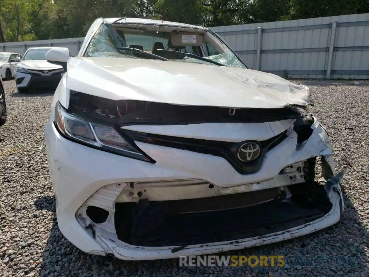 5 Photograph of a damaged car 4T1B11HK1KU224953 TOYOTA CAMRY 2019