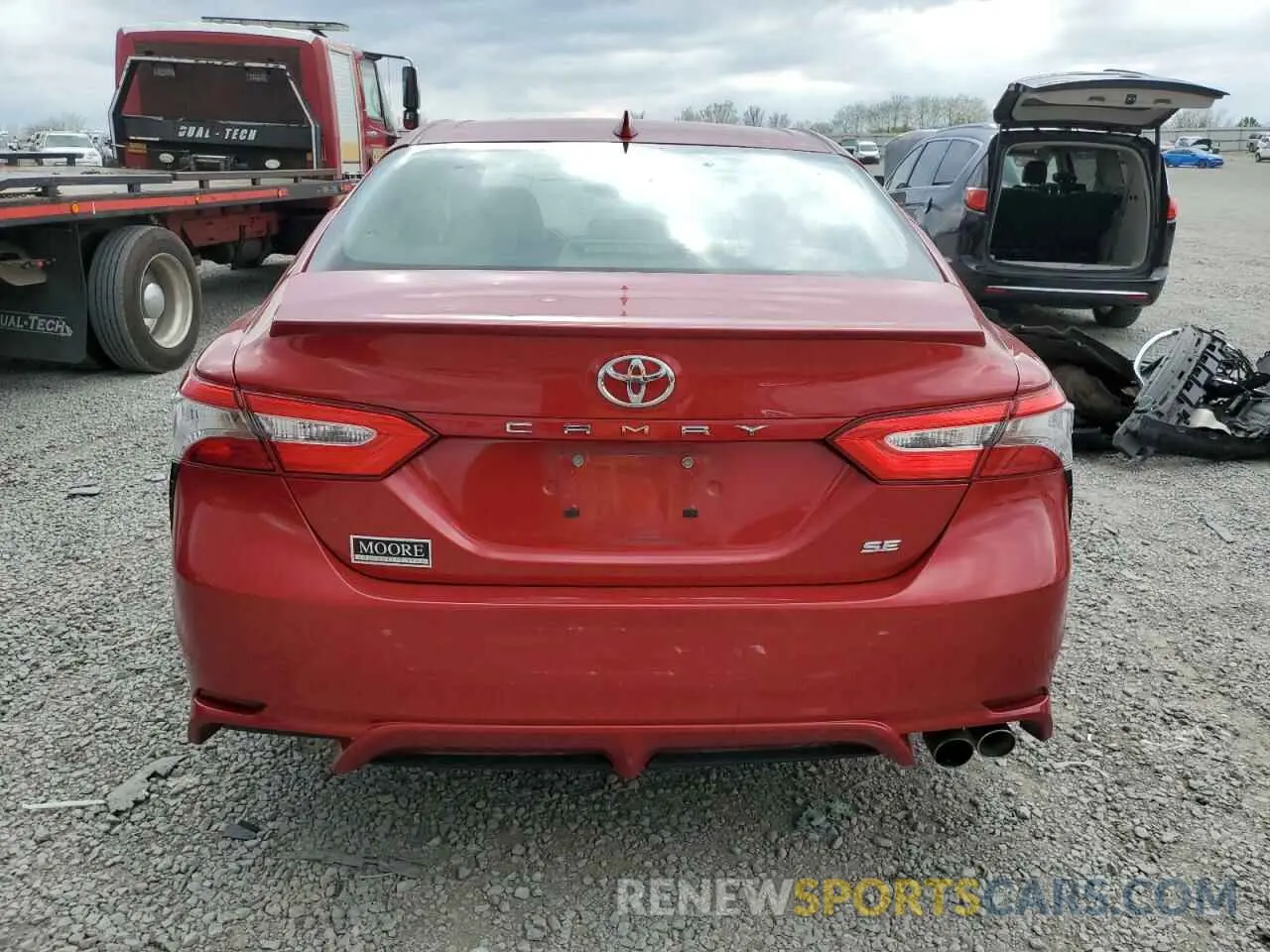 6 Photograph of a damaged car 4T1B11HK1KU225553 TOYOTA CAMRY 2019