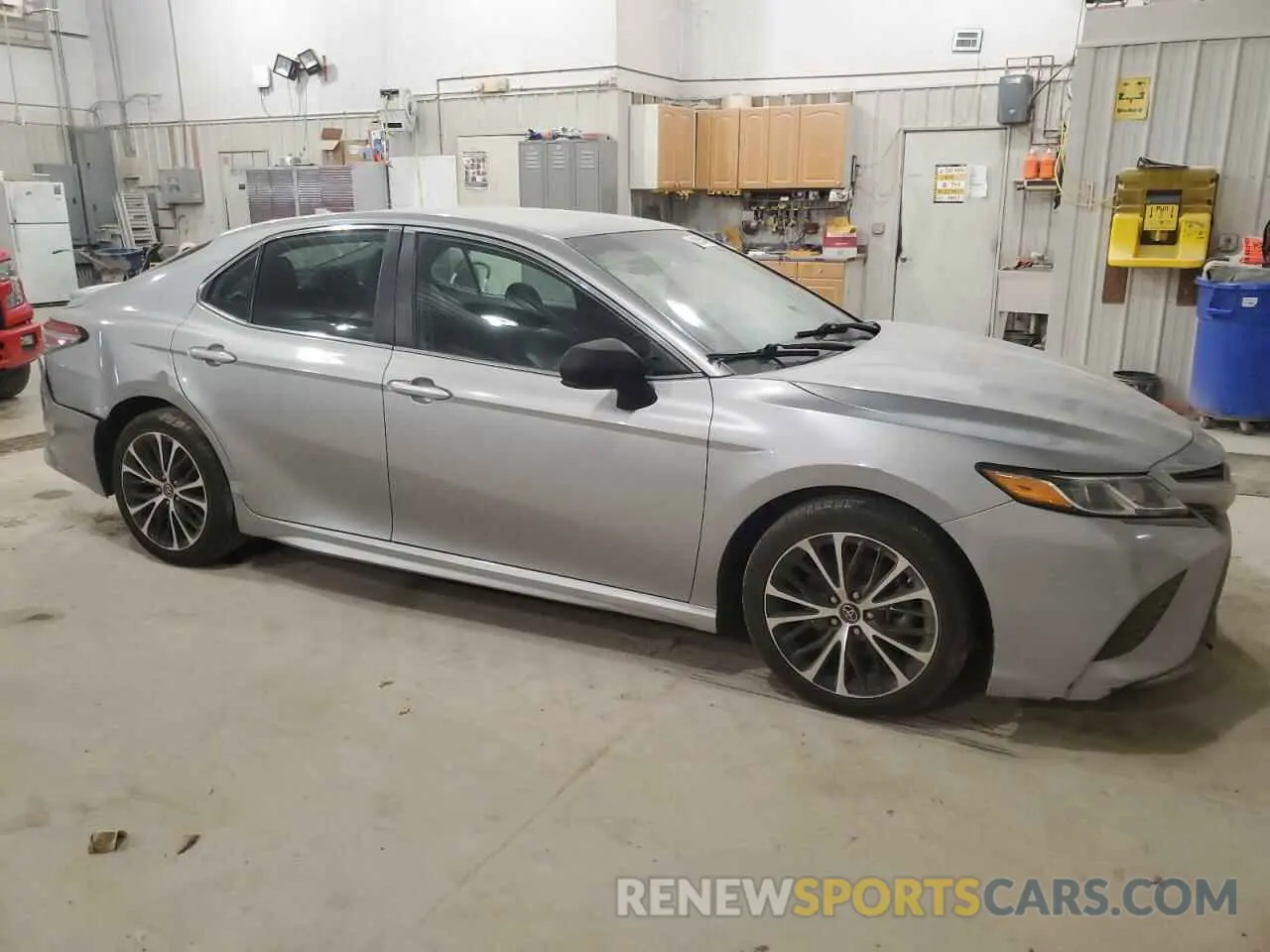 4 Photograph of a damaged car 4T1B11HK1KU227058 TOYOTA CAMRY 2019