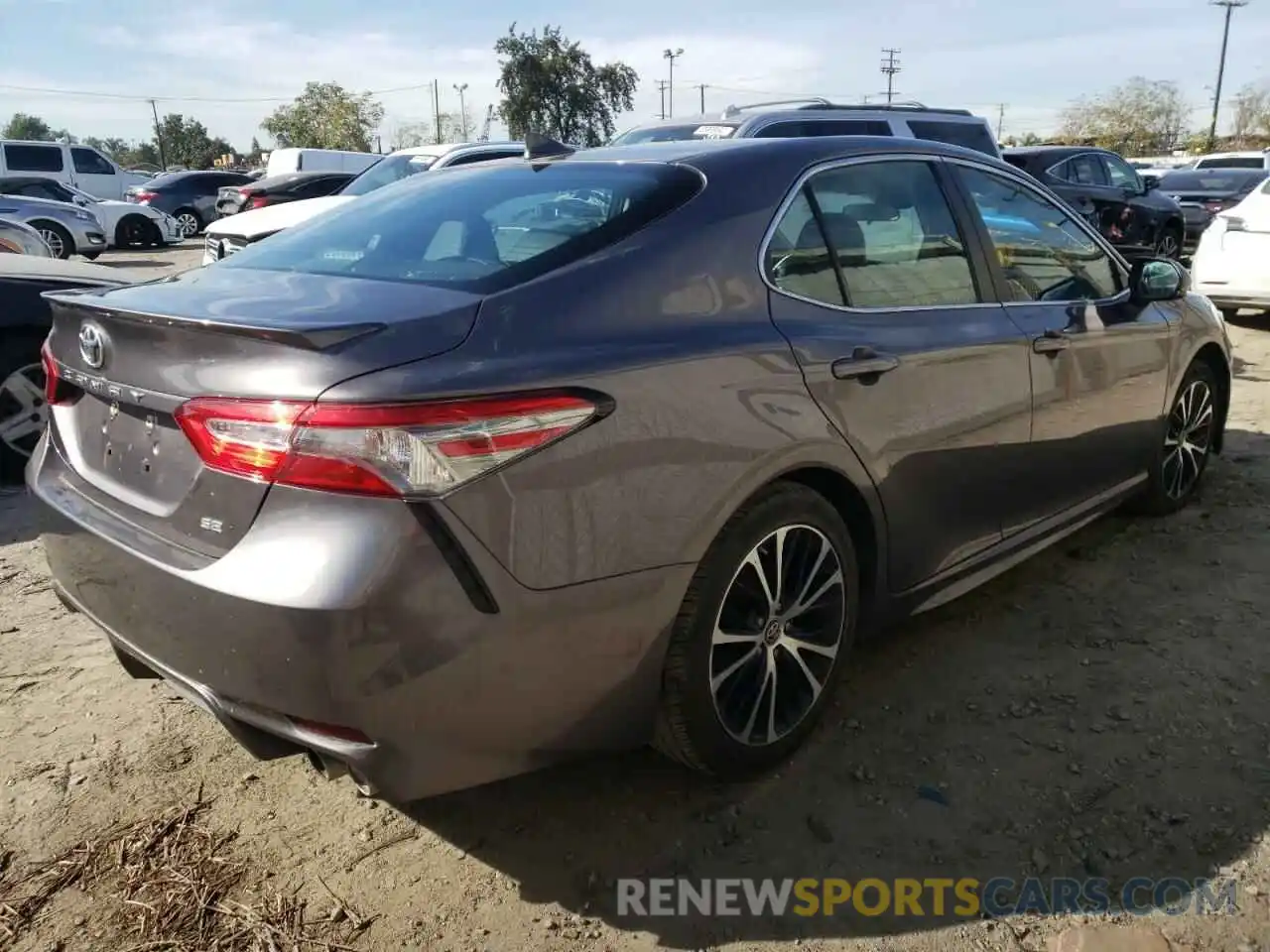 4 Photograph of a damaged car 4T1B11HK1KU227089 TOYOTA CAMRY 2019