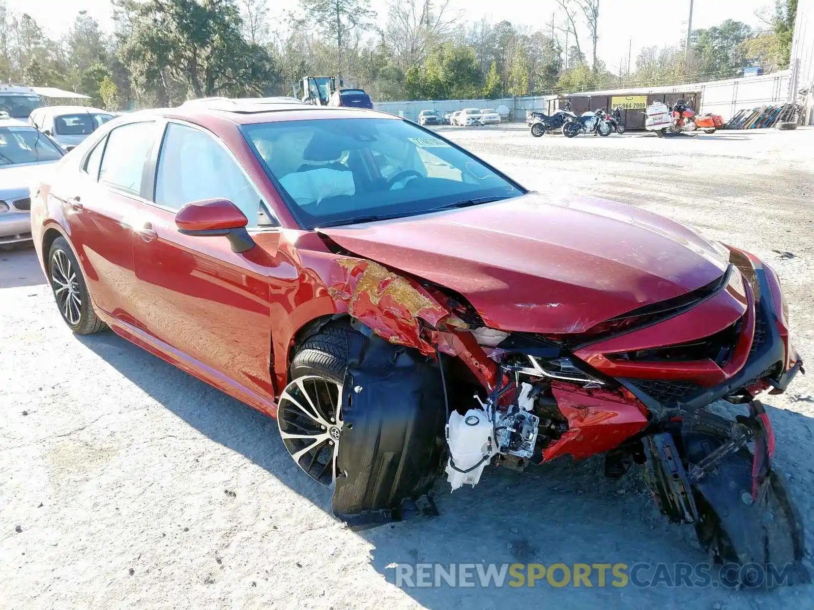 1 Photograph of a damaged car 4T1B11HK1KU228176 TOYOTA CAMRY 2019