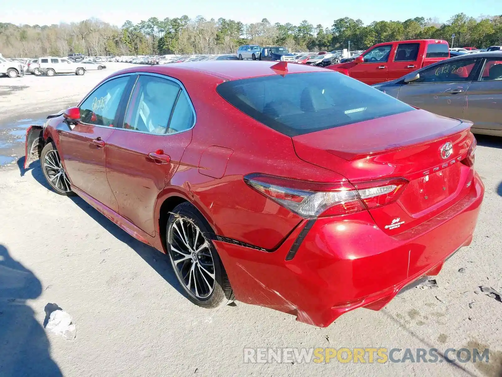 3 Photograph of a damaged car 4T1B11HK1KU228176 TOYOTA CAMRY 2019