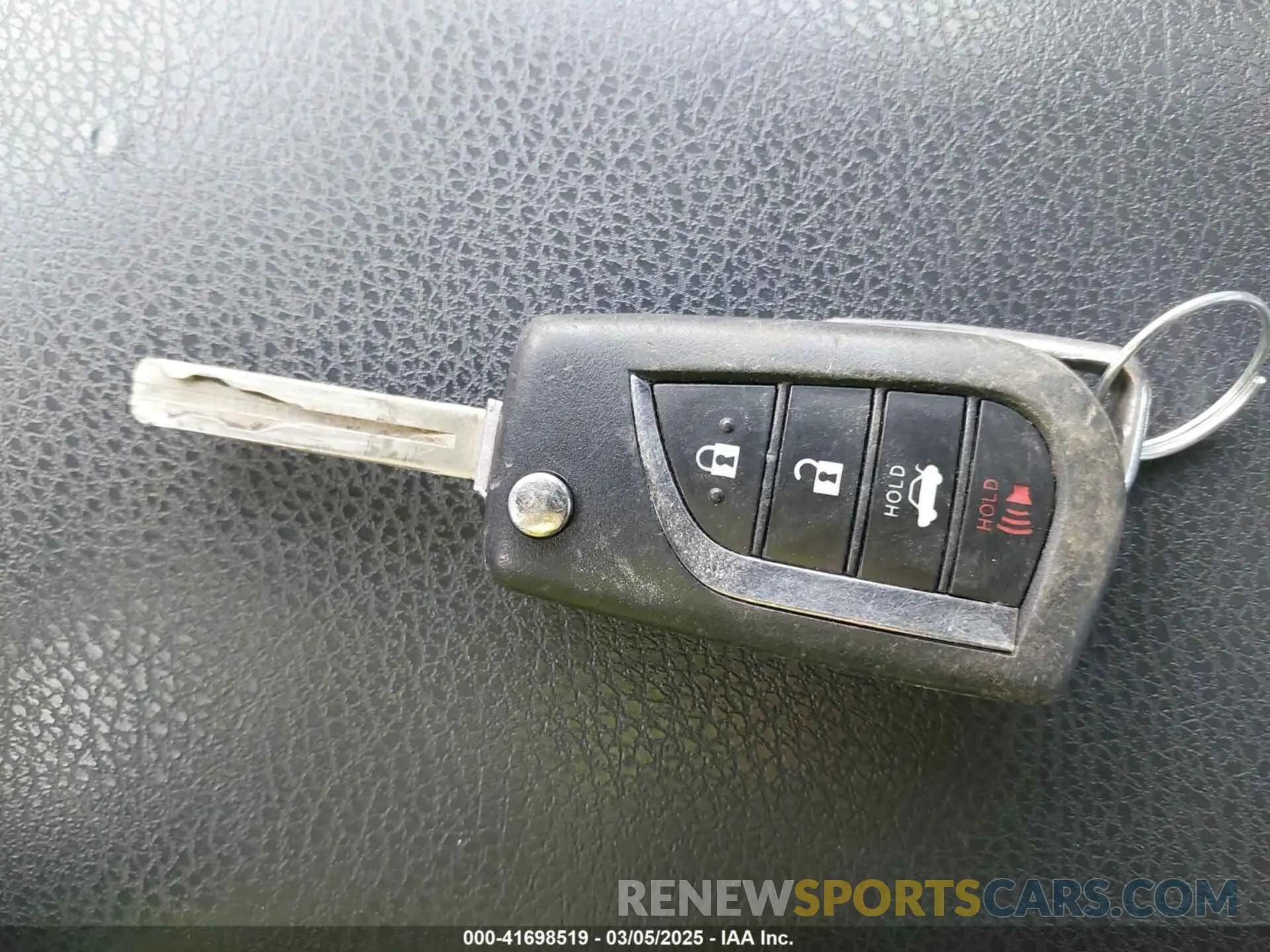 11 Photograph of a damaged car 4T1B11HK1KU229179 TOYOTA CAMRY 2019
