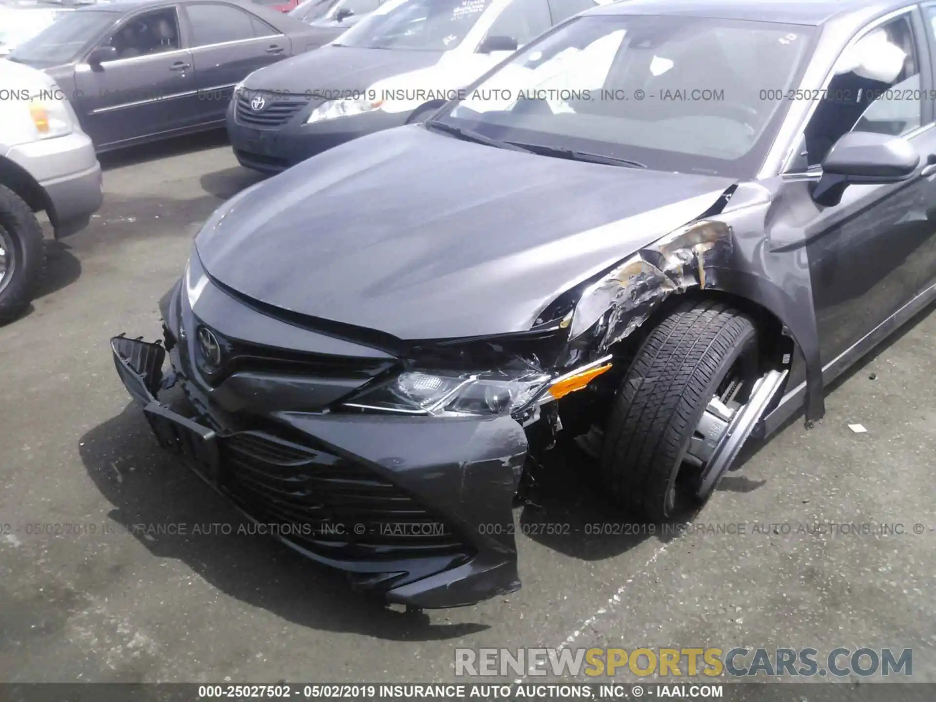 6 Photograph of a damaged car 4T1B11HK1KU231076 TOYOTA CAMRY 2019