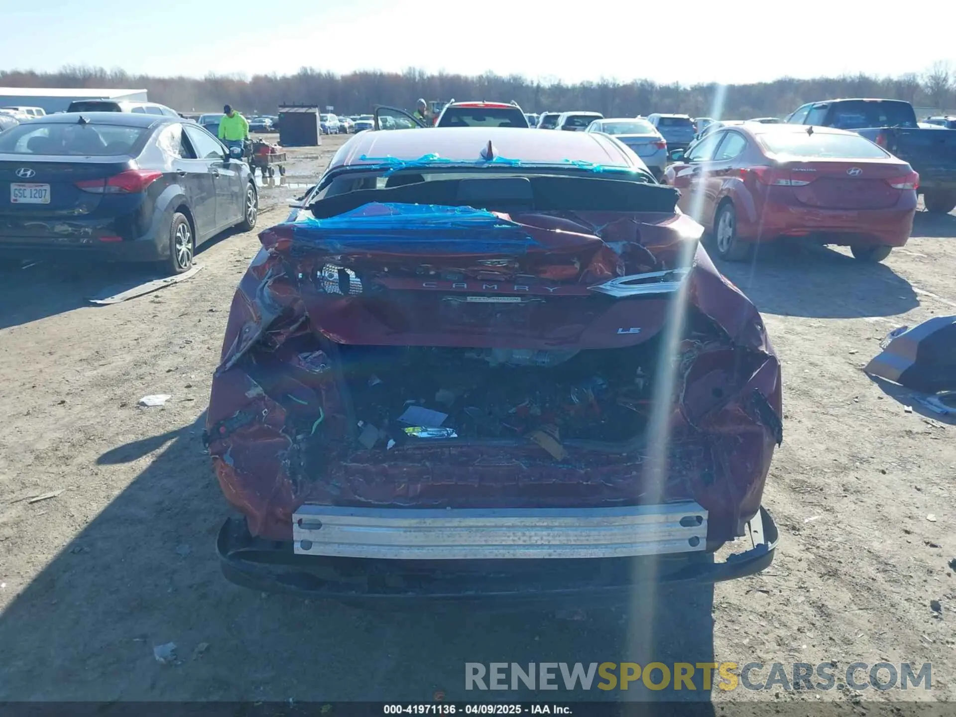 17 Photograph of a damaged car 4T1B11HK1KU233345 TOYOTA CAMRY 2019
