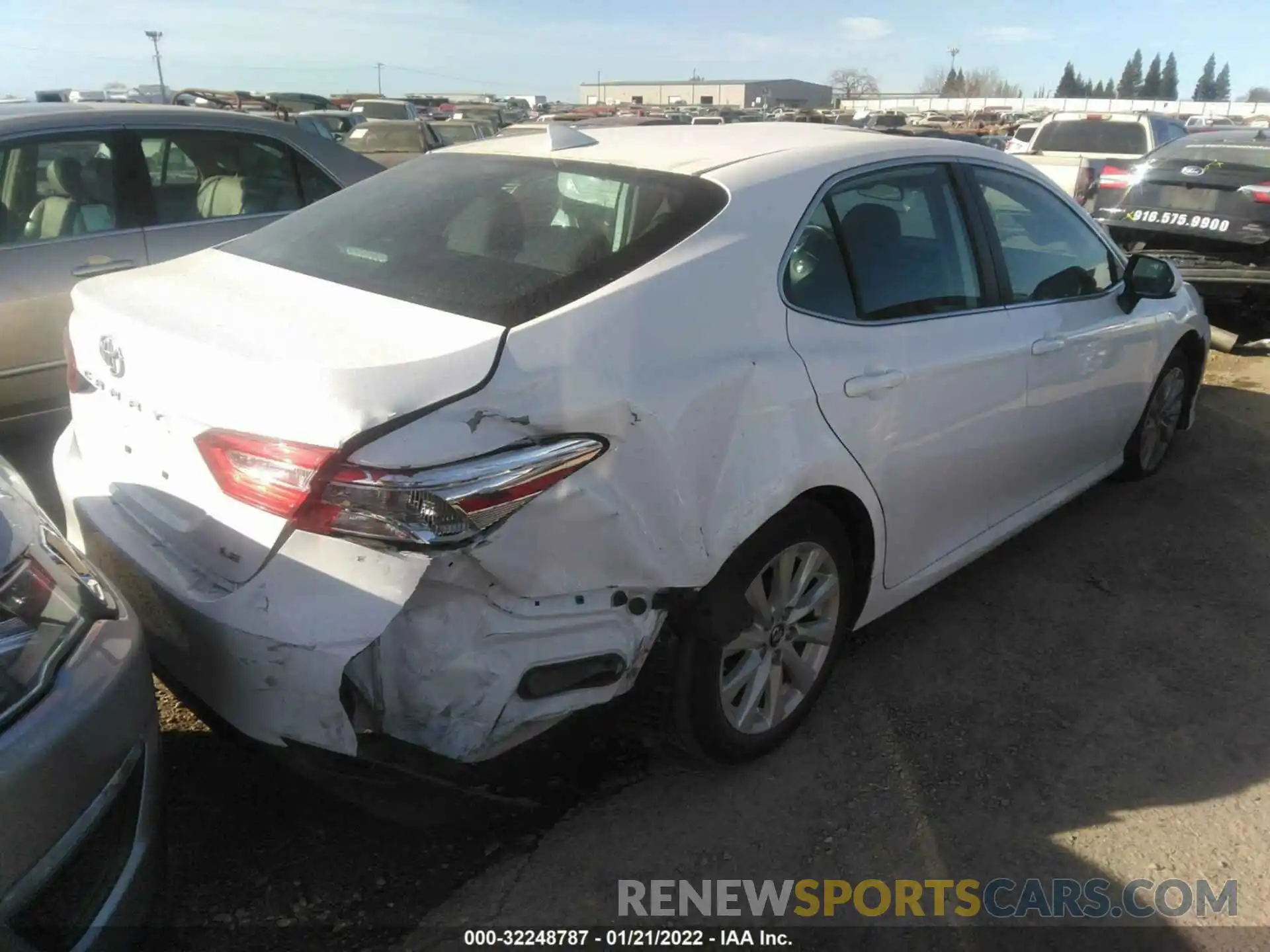 4 Photograph of a damaged car 4T1B11HK1KU239419 TOYOTA CAMRY 2019