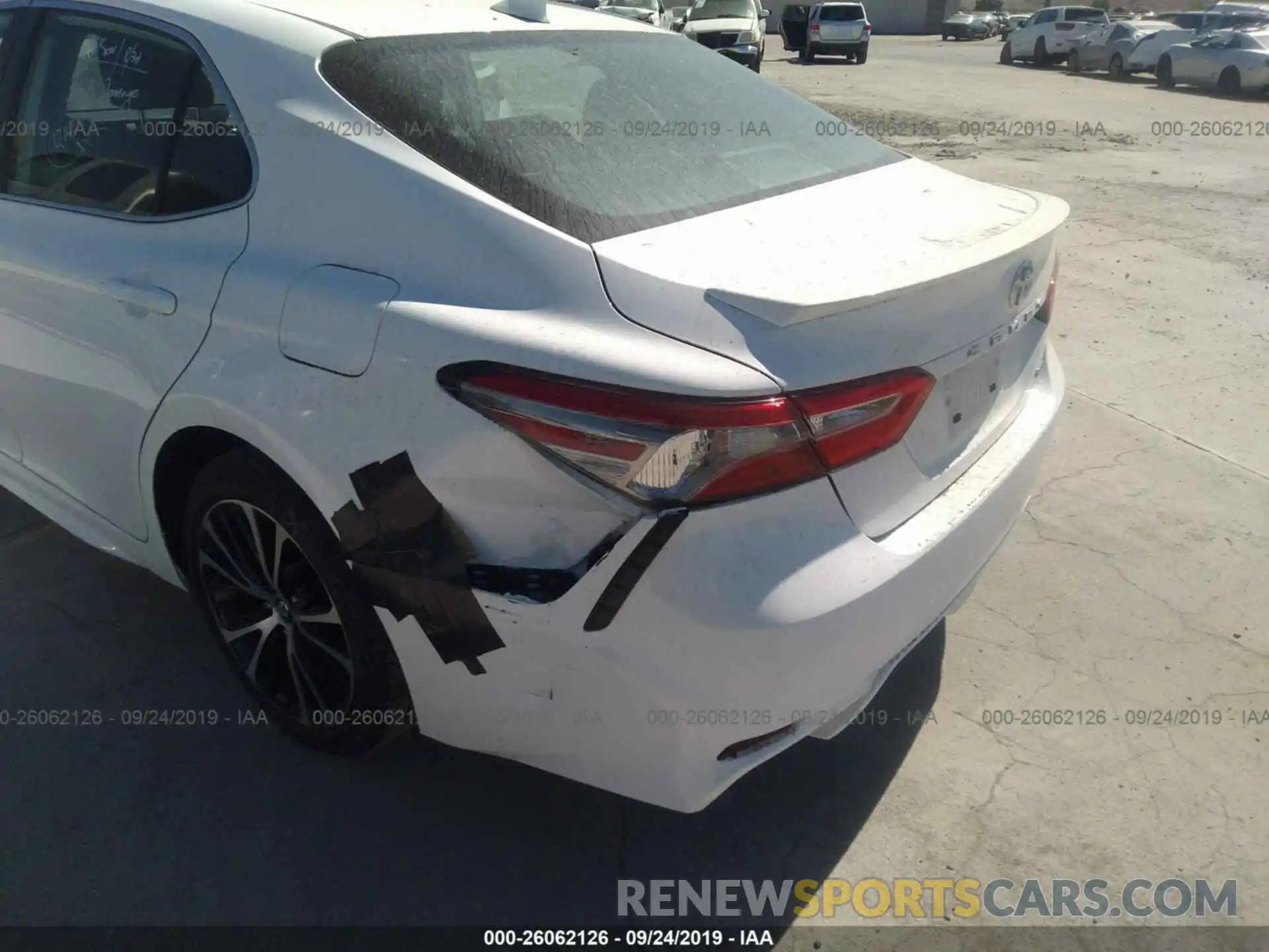 6 Photograph of a damaged car 4T1B11HK1KU239713 TOYOTA CAMRY 2019