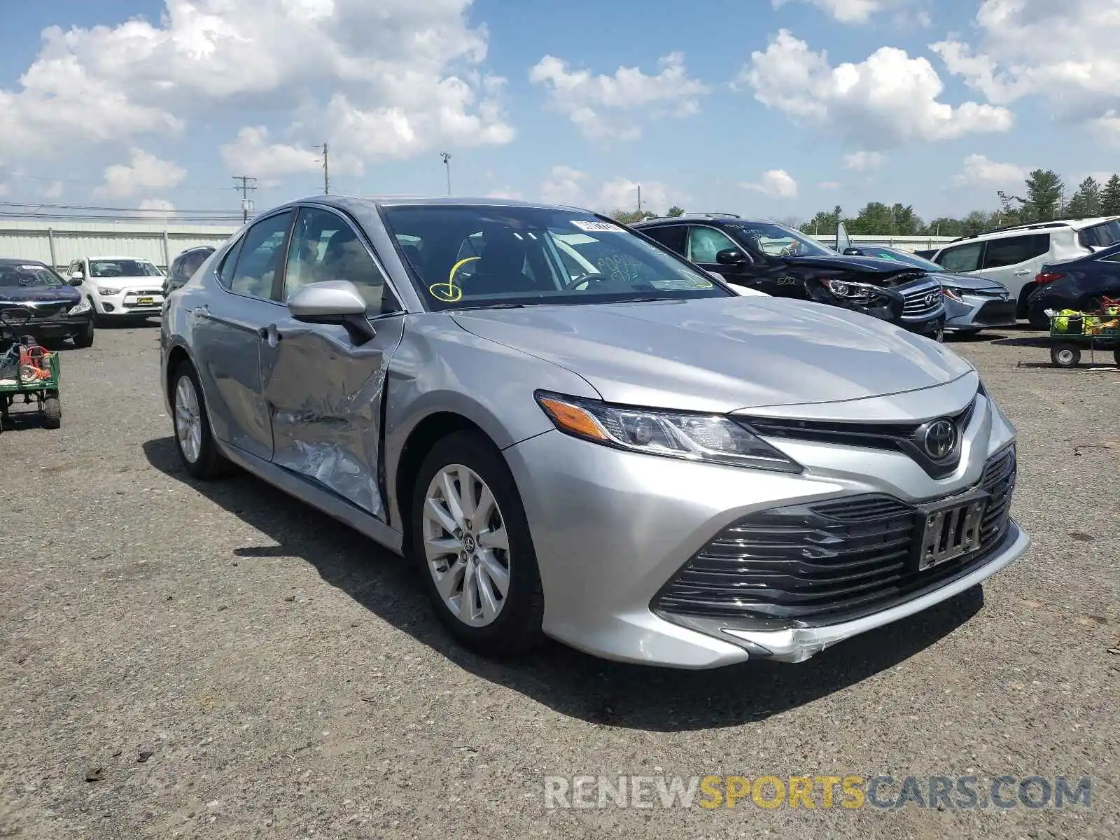 1 Photograph of a damaged car 4T1B11HK1KU240666 TOYOTA CAMRY 2019