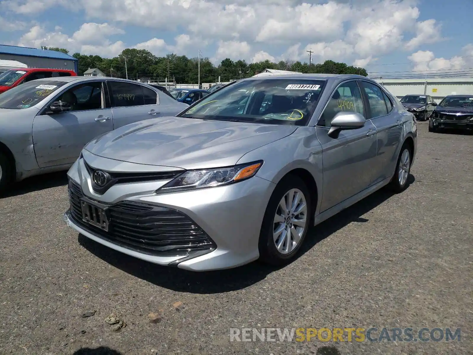 2 Photograph of a damaged car 4T1B11HK1KU240666 TOYOTA CAMRY 2019