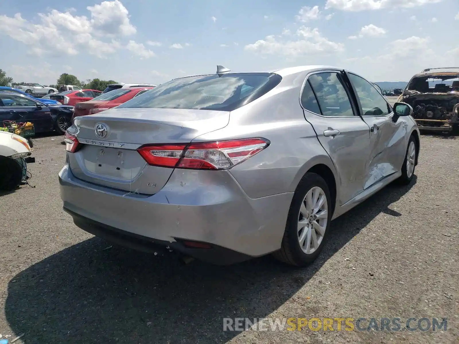 4 Photograph of a damaged car 4T1B11HK1KU240666 TOYOTA CAMRY 2019