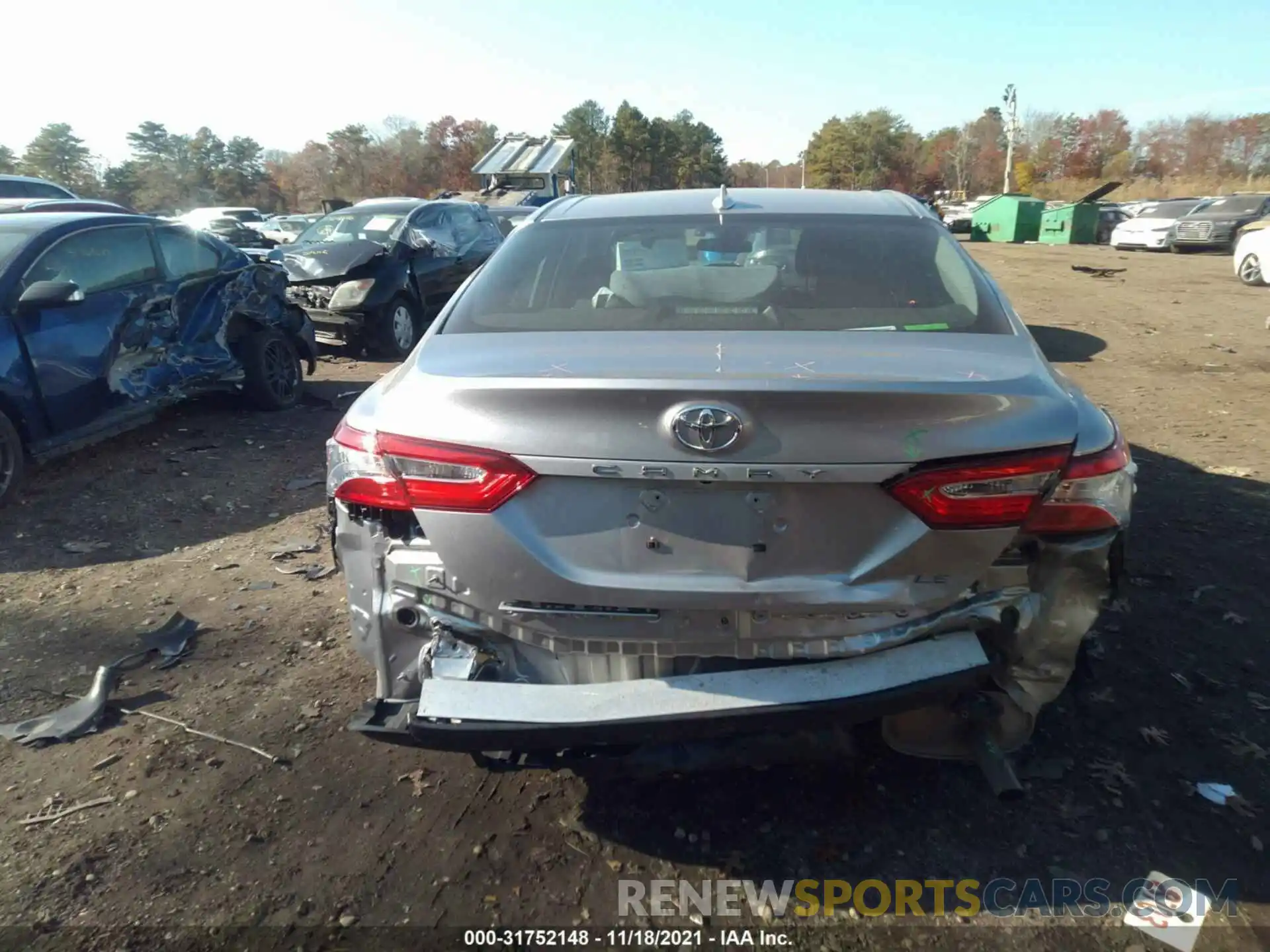 6 Photograph of a damaged car 4T1B11HK1KU240697 TOYOTA CAMRY 2019