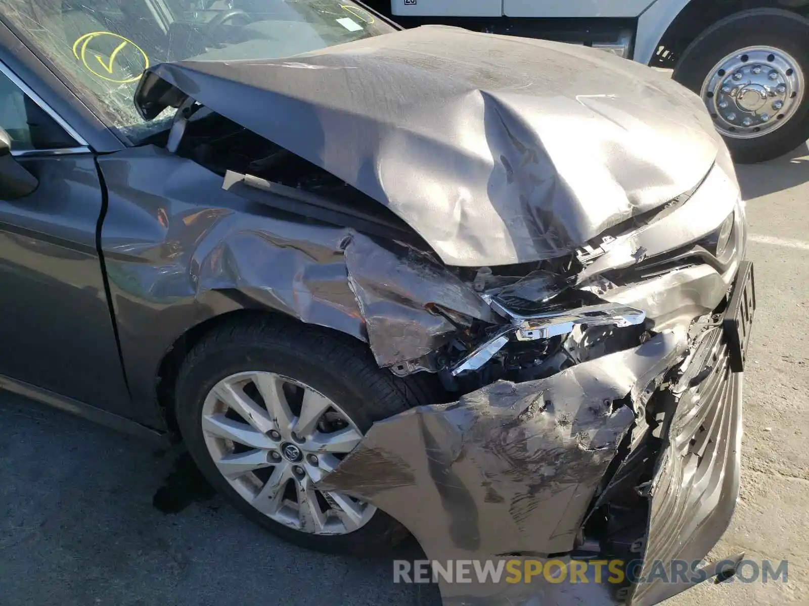 9 Photograph of a damaged car 4T1B11HK1KU243714 TOYOTA CAMRY 2019