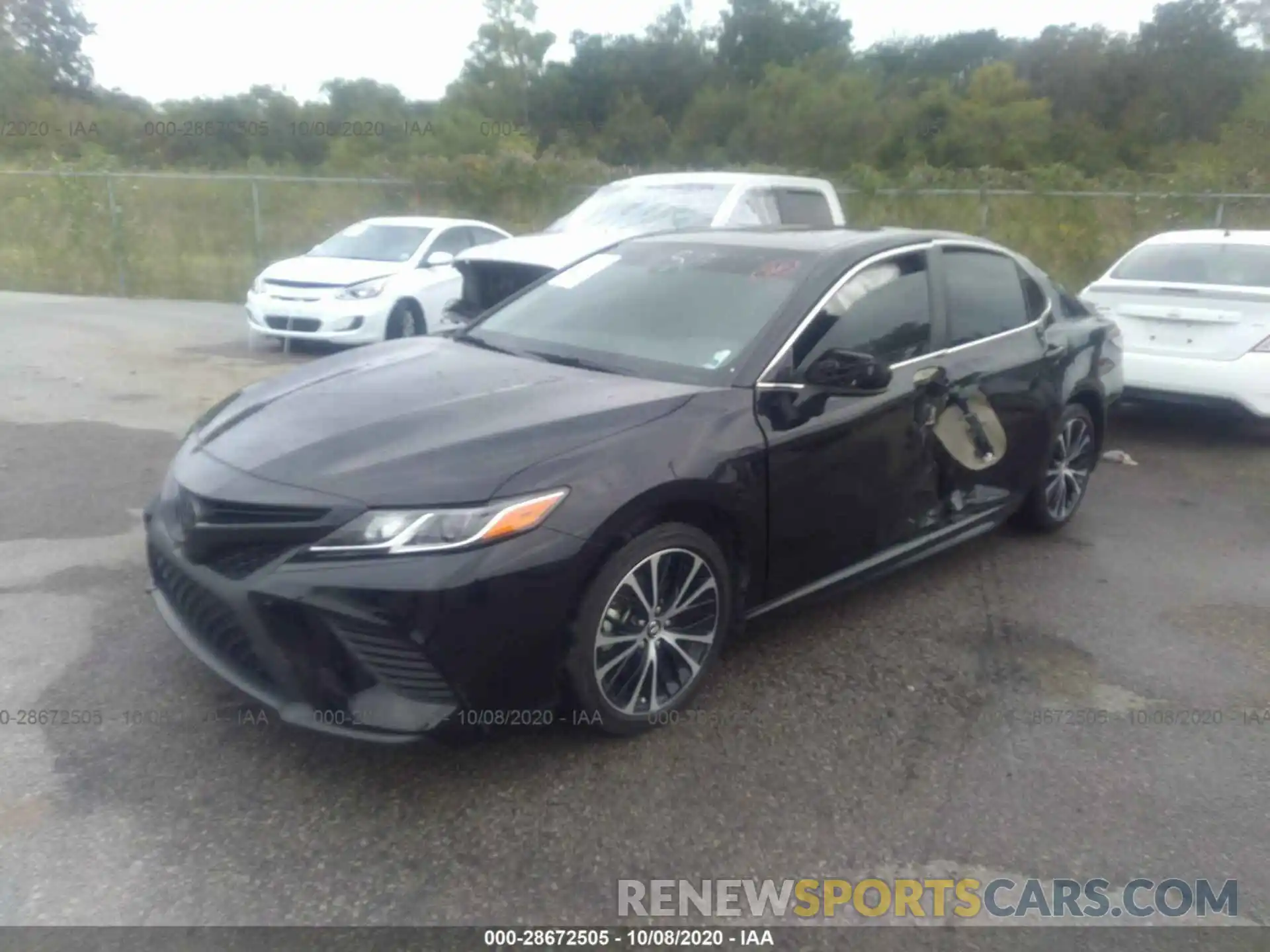 2 Photograph of a damaged car 4T1B11HK1KU246032 TOYOTA CAMRY 2019