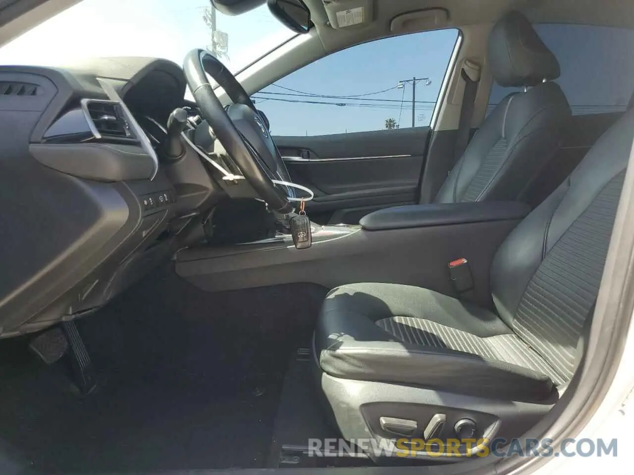 7 Photograph of a damaged car 4T1B11HK1KU247276 TOYOTA CAMRY 2019