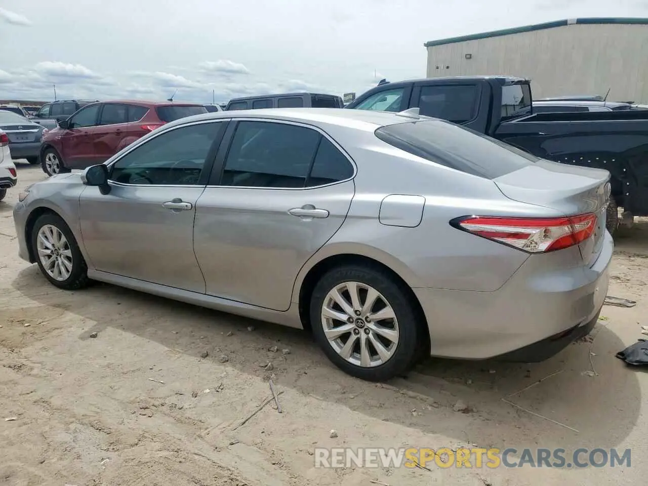 2 Photograph of a damaged car 4T1B11HK1KU250632 TOYOTA CAMRY 2019
