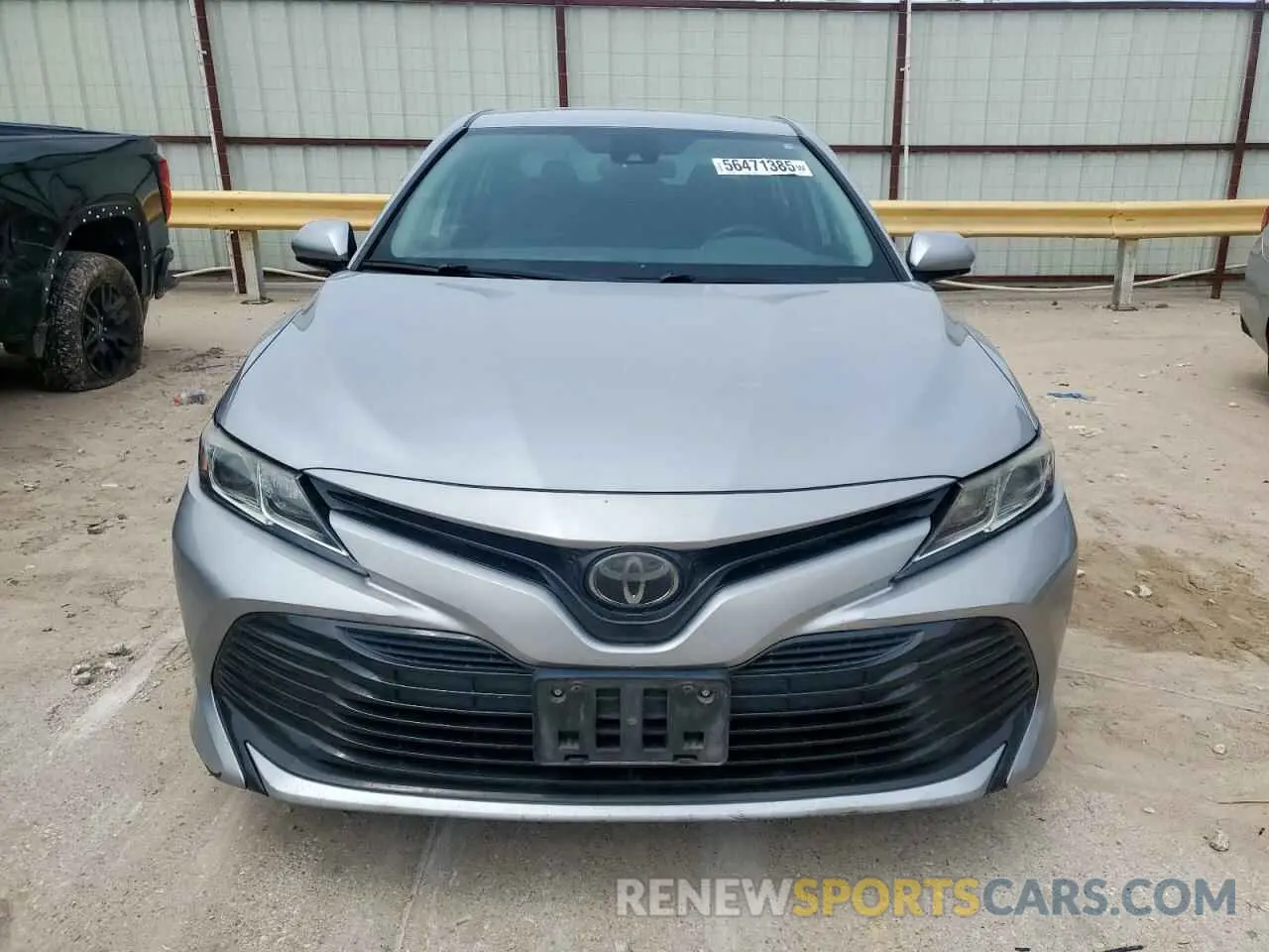 5 Photograph of a damaged car 4T1B11HK1KU250632 TOYOTA CAMRY 2019