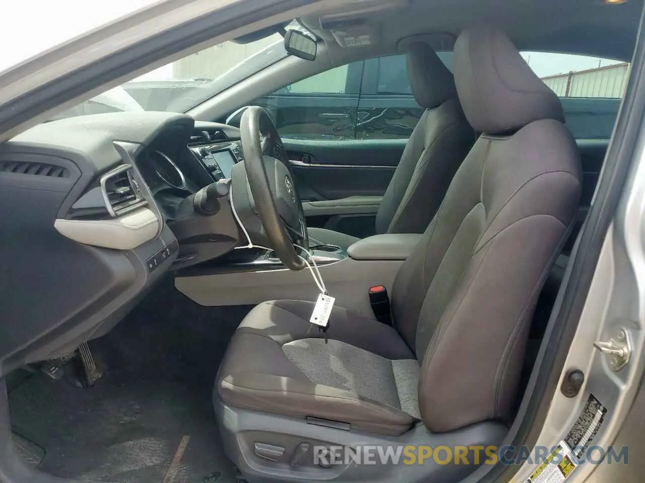 7 Photograph of a damaged car 4T1B11HK1KU250632 TOYOTA CAMRY 2019