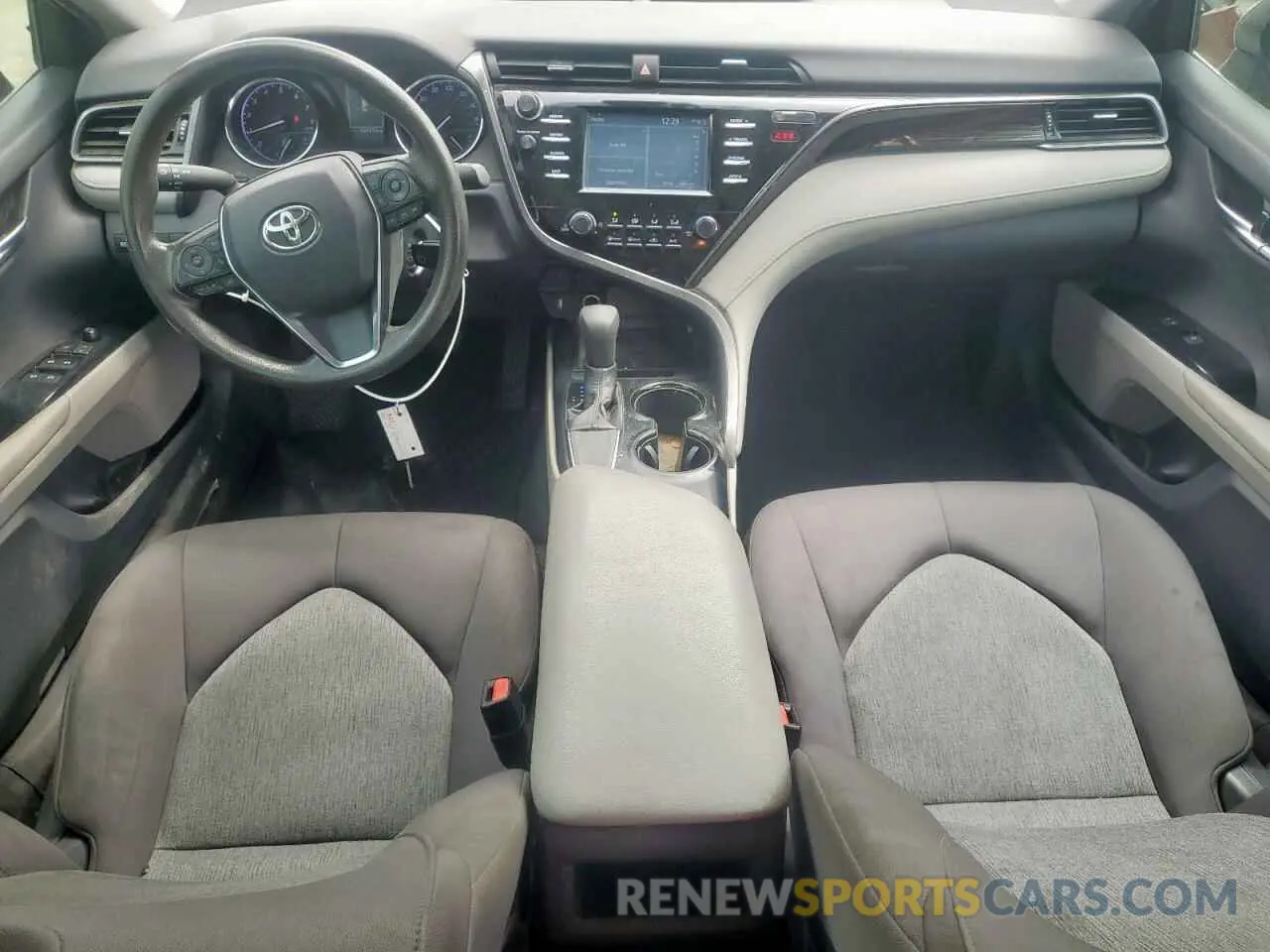 8 Photograph of a damaged car 4T1B11HK1KU250632 TOYOTA CAMRY 2019