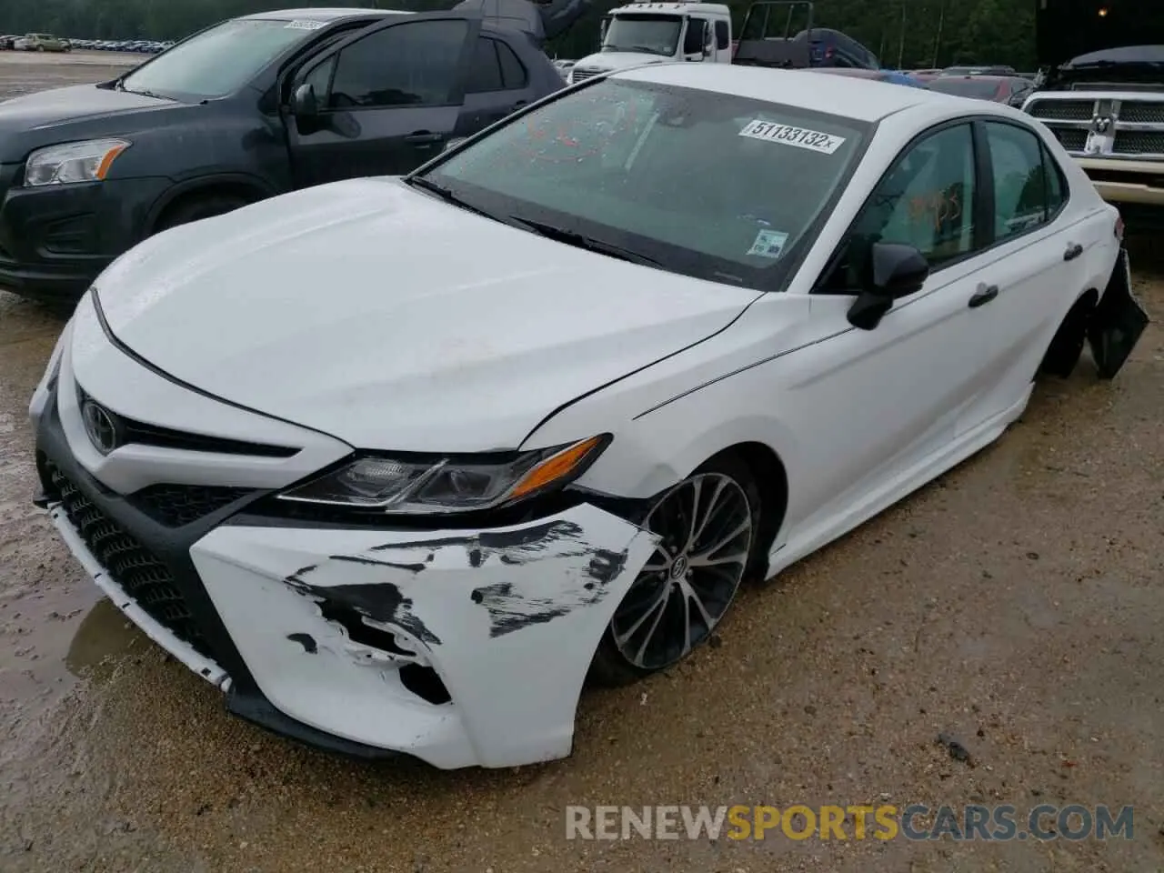 2 Photograph of a damaged car 4T1B11HK1KU254194 TOYOTA CAMRY 2019