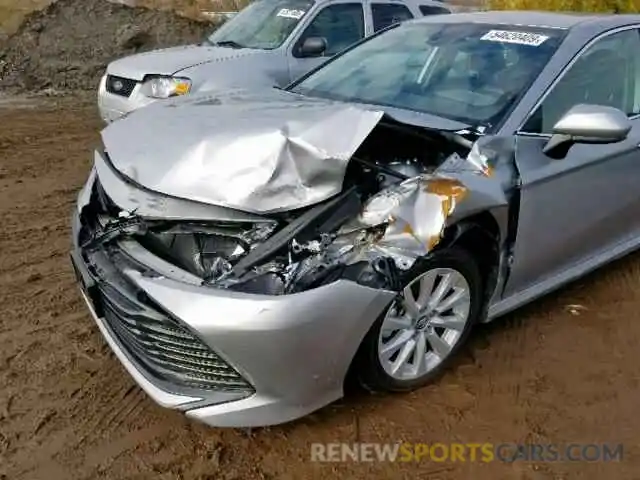 9 Photograph of a damaged car 4T1B11HK1KU257919 TOYOTA CAMRY 2019