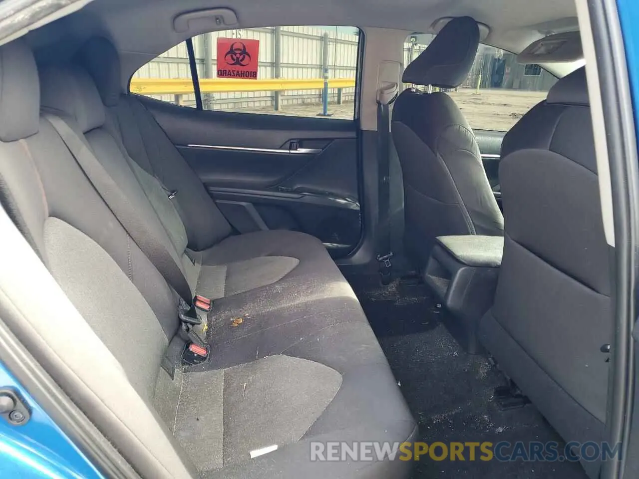 10 Photograph of a damaged car 4T1B11HK1KU260836 TOYOTA CAMRY 2019