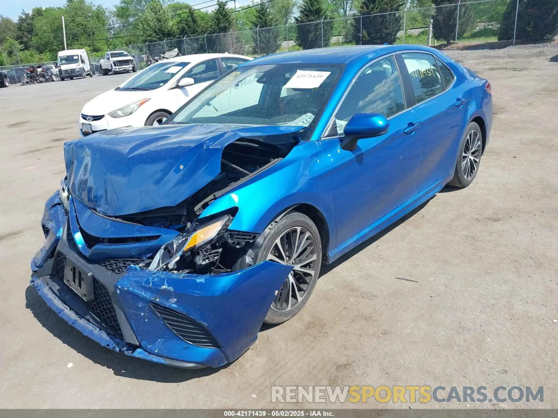 2 Photograph of a damaged car 4T1B11HK1KU263445 TOYOTA CAMRY 2019