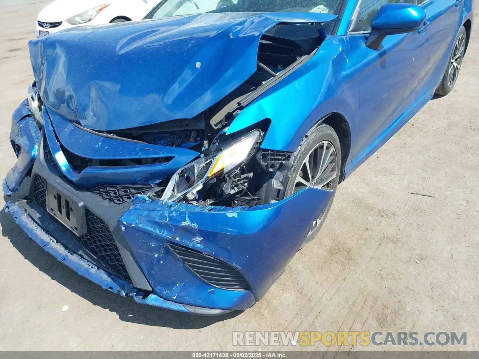 6 Photograph of a damaged car 4T1B11HK1KU263445 TOYOTA CAMRY 2019