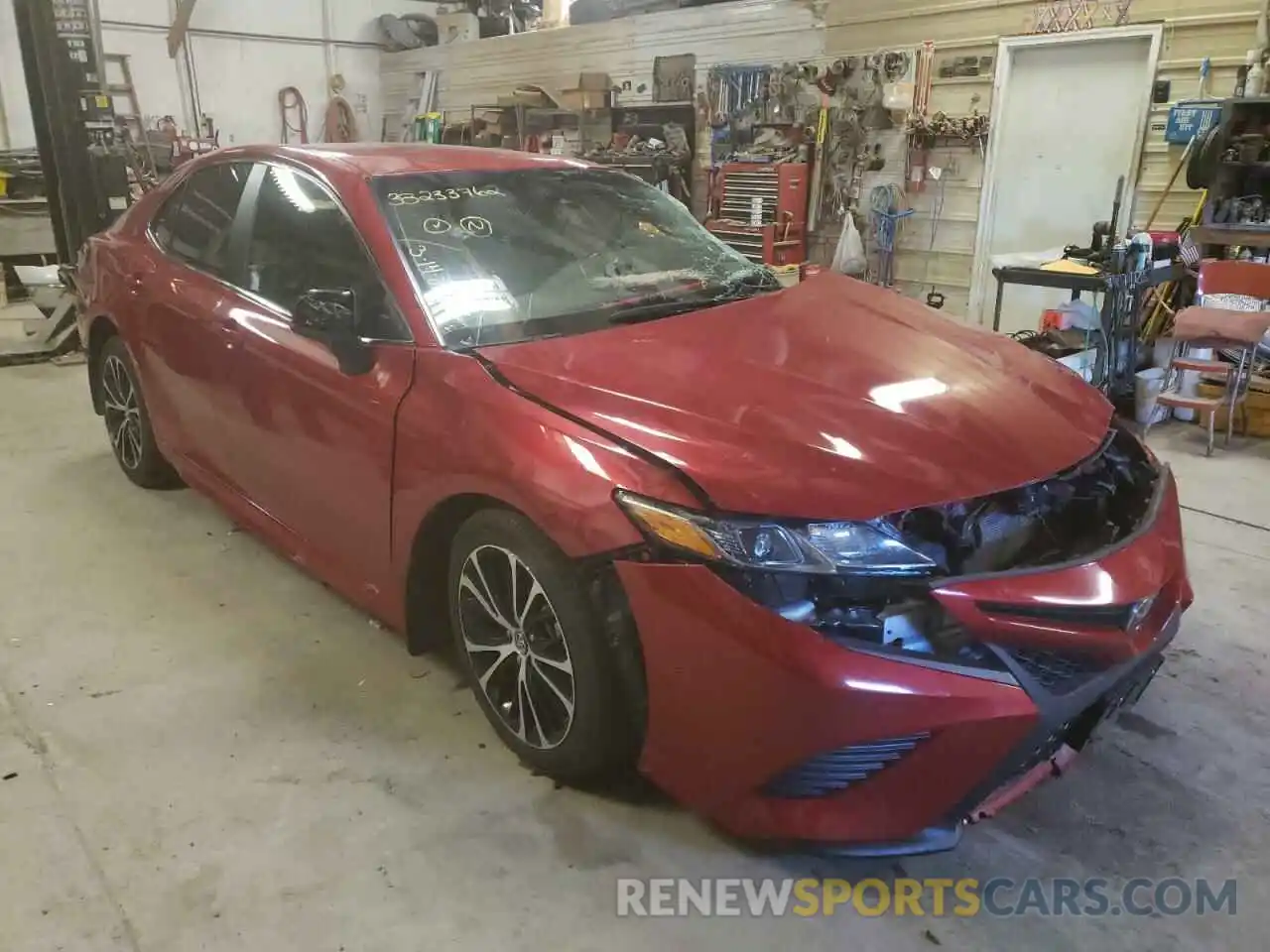 1 Photograph of a damaged car 4T1B11HK1KU265843 TOYOTA CAMRY 2019