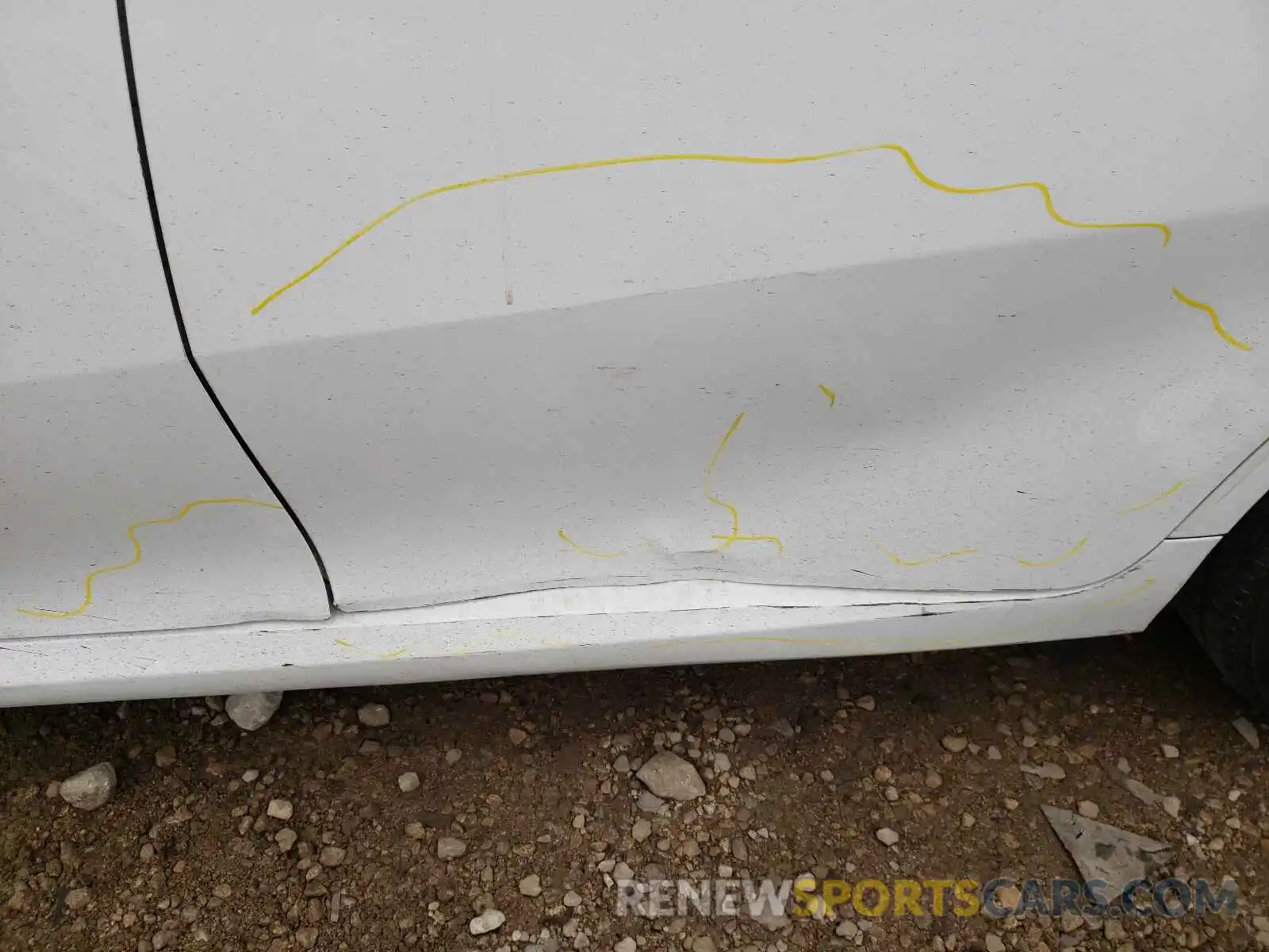 9 Photograph of a damaged car 4T1B11HK1KU267169 TOYOTA CAMRY 2019