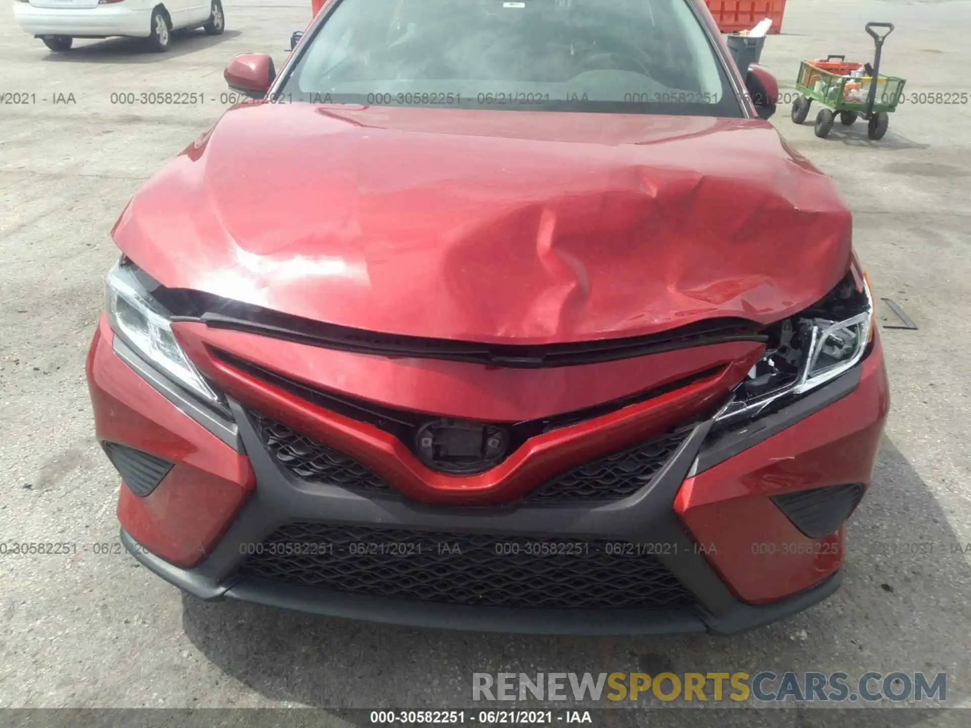 6 Photograph of a damaged car 4T1B11HK1KU267348 TOYOTA CAMRY 2019