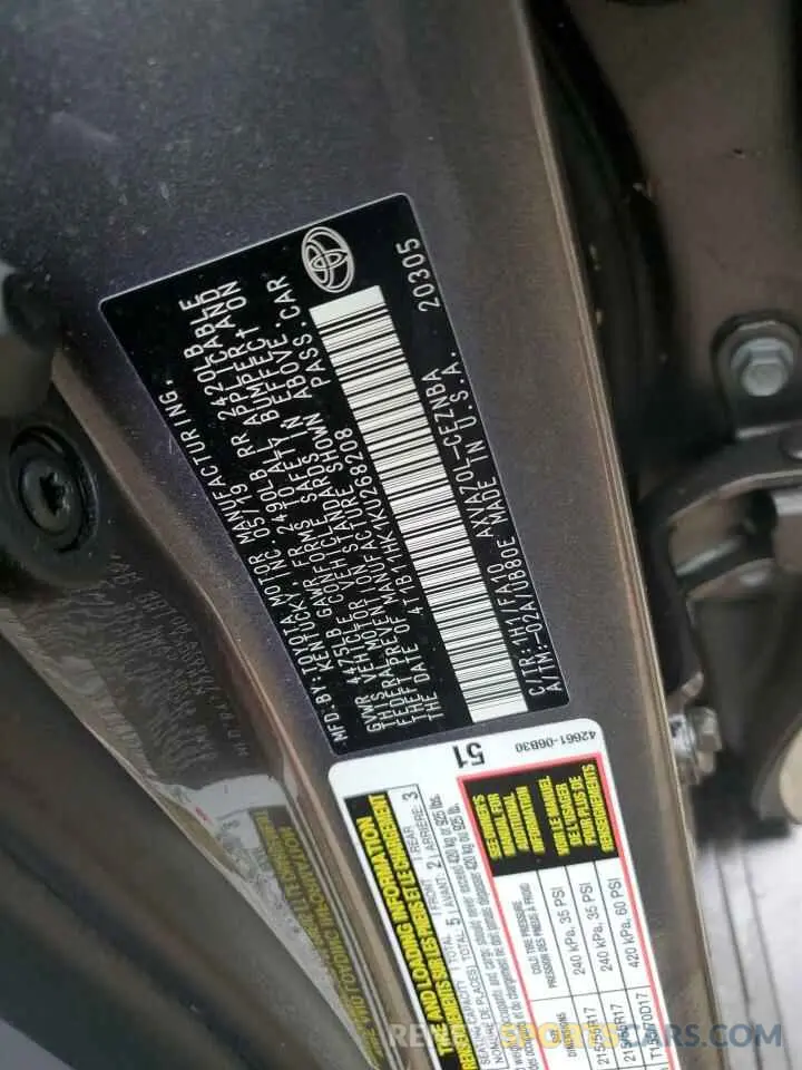 12 Photograph of a damaged car 4T1B11HK1KU268208 TOYOTA CAMRY 2019