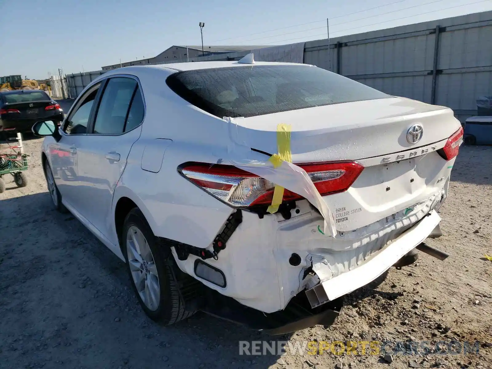 3 Photograph of a damaged car 4T1B11HK1KU270721 TOYOTA CAMRY 2019