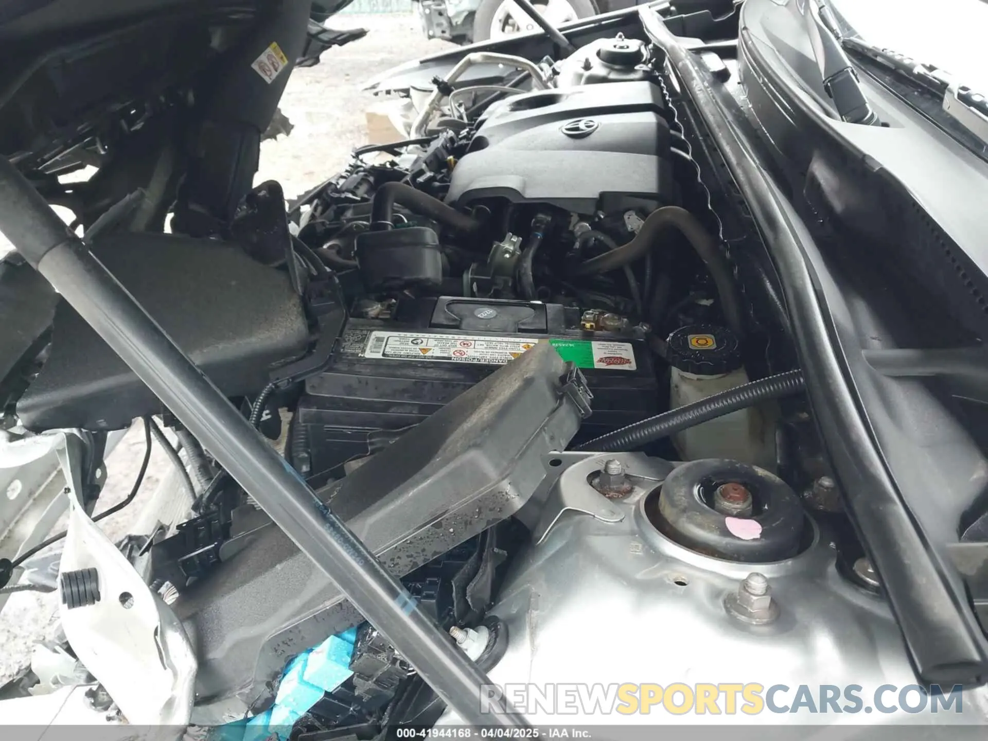 10 Photograph of a damaged car 4T1B11HK1KU272114 TOYOTA CAMRY 2019