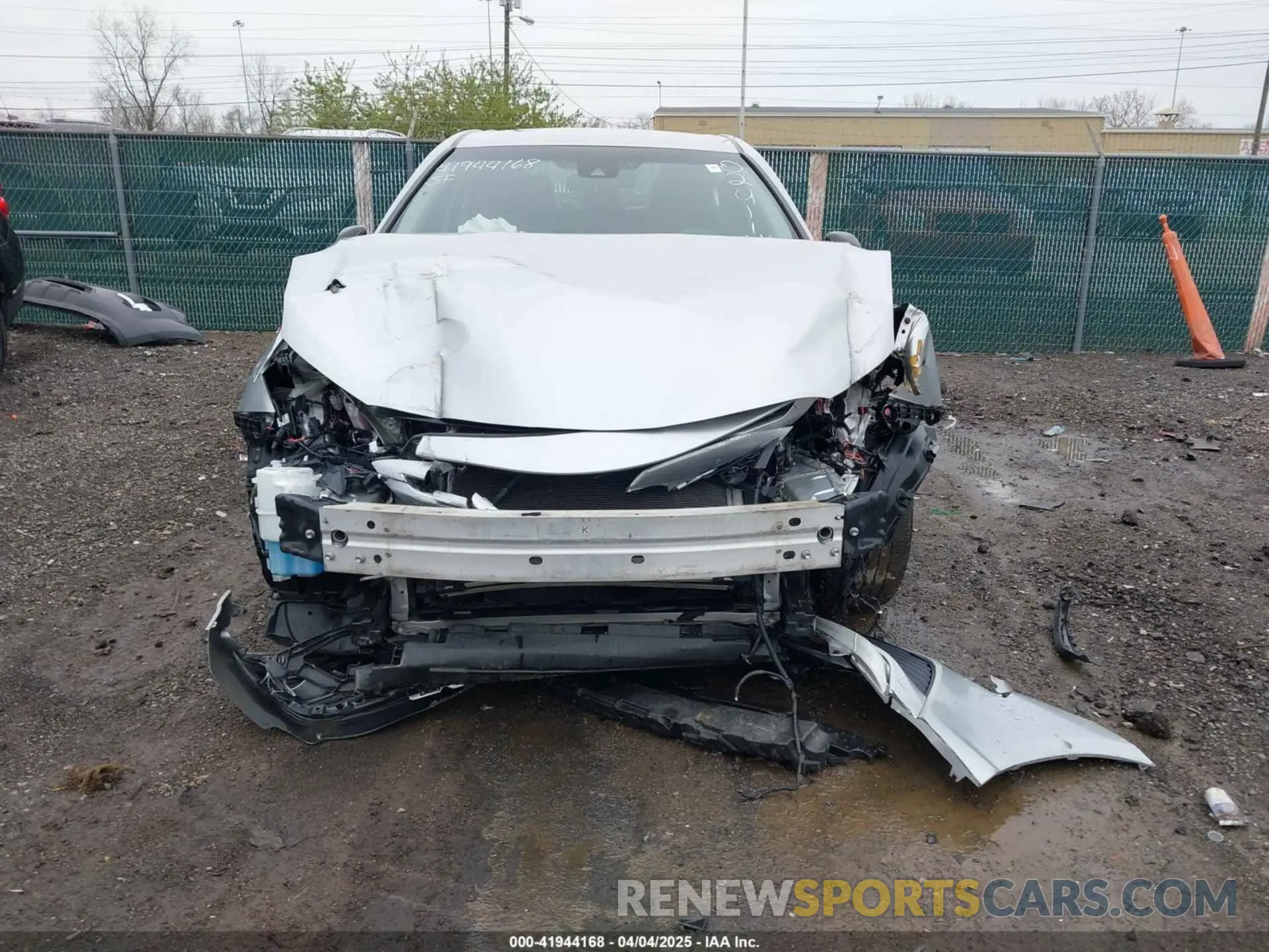 12 Photograph of a damaged car 4T1B11HK1KU272114 TOYOTA CAMRY 2019